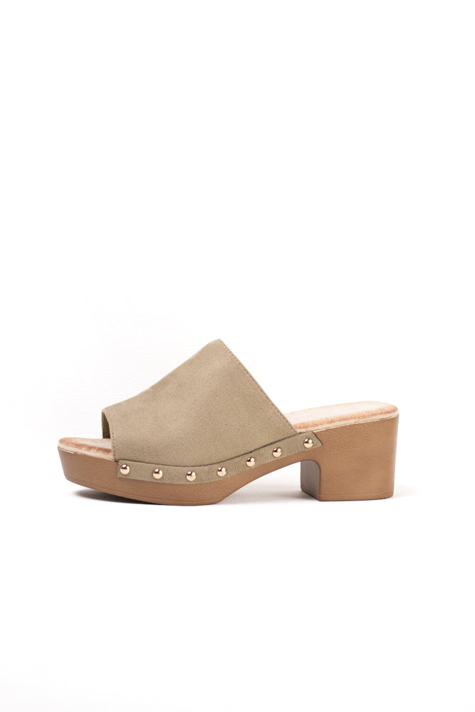 Sandalias mujer mules con tacón alto y plataforma efecto madera con tachas y plantilla acolchada