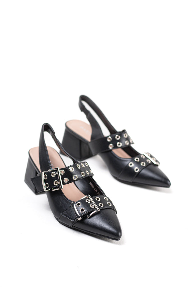 Zapatos de tacón con detalle de hebilla metálica