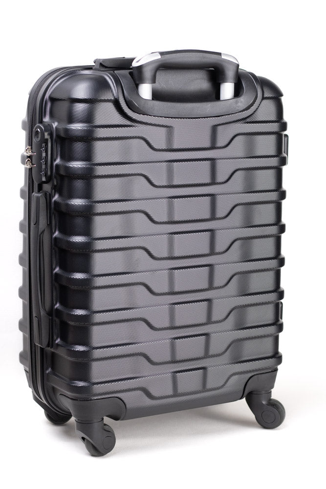 Maletas con pruebas de calidad y ruedas resistentes