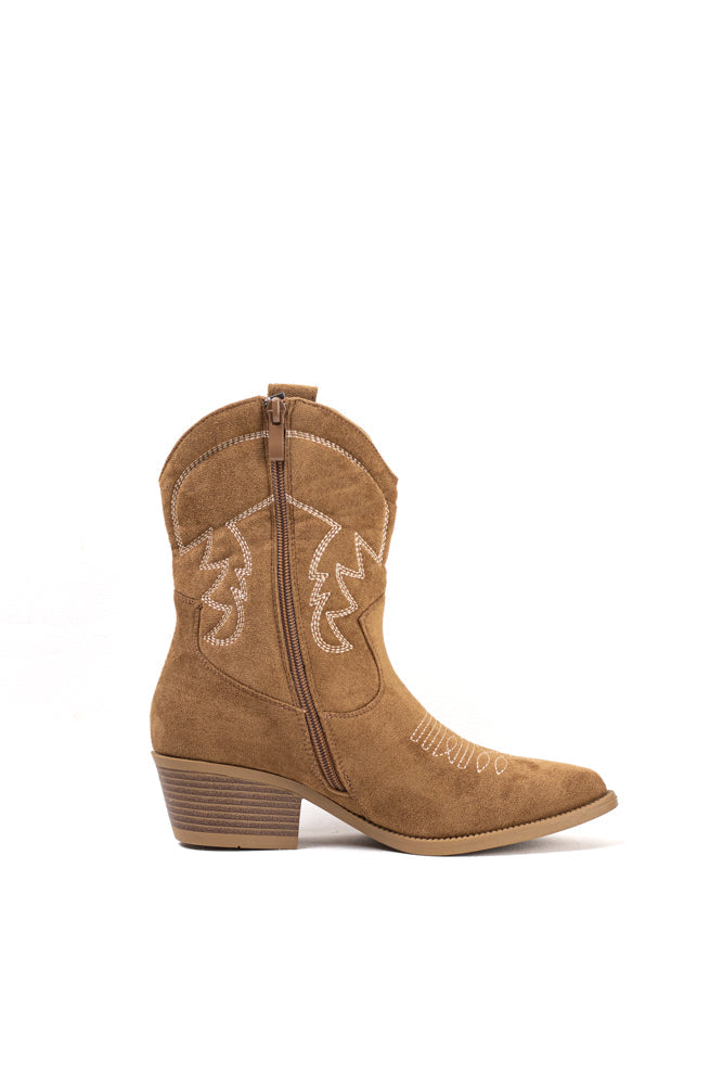 Botas Cowboy de gamuza beige para mujer, elegancia rústica con un toque de confort moderno