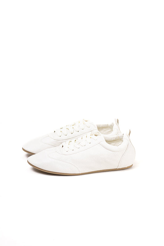 Zapatillas Doradas de Piel para Mujer, Comodidad y Elegancia en Cada Paso