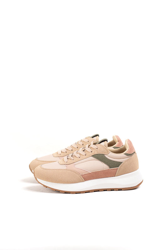 Zapatillas deportivas para mujer en tonos neutros, estilo y confort en cada paso