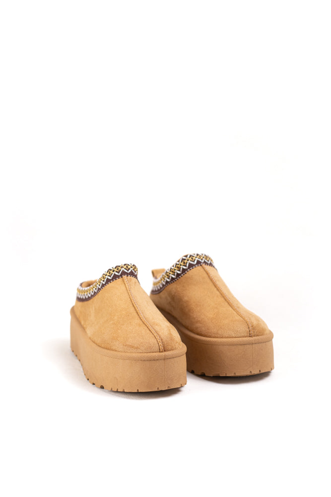 Mocasines de gamuza en tono camel para mujer, confort casual con un toque étnico