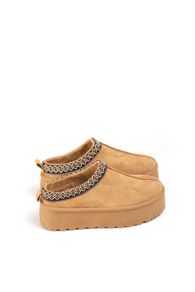 Mocasines de gamuza en tono camel para mujer, confort casual con un toque étnico