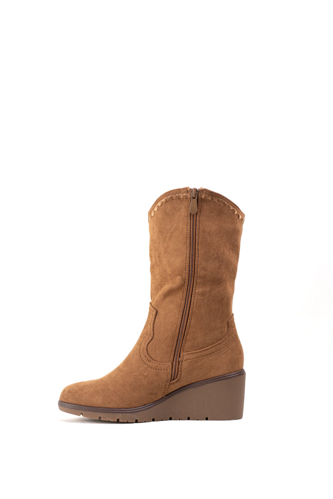 Botas Cowboy de mujer en tono beige suave con detalles bordados