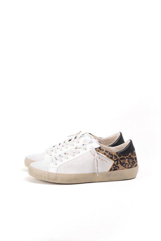 Zapatilla deportiva estilo retro con estampado leopardo Corina