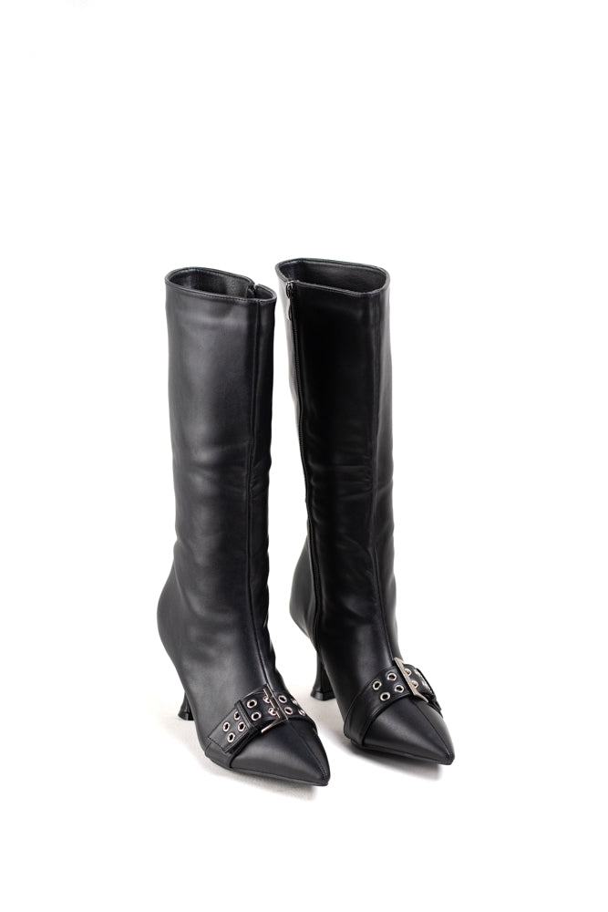 Botas Altas de color negro para mujer, sofisticación y estilo con detalles metálicos