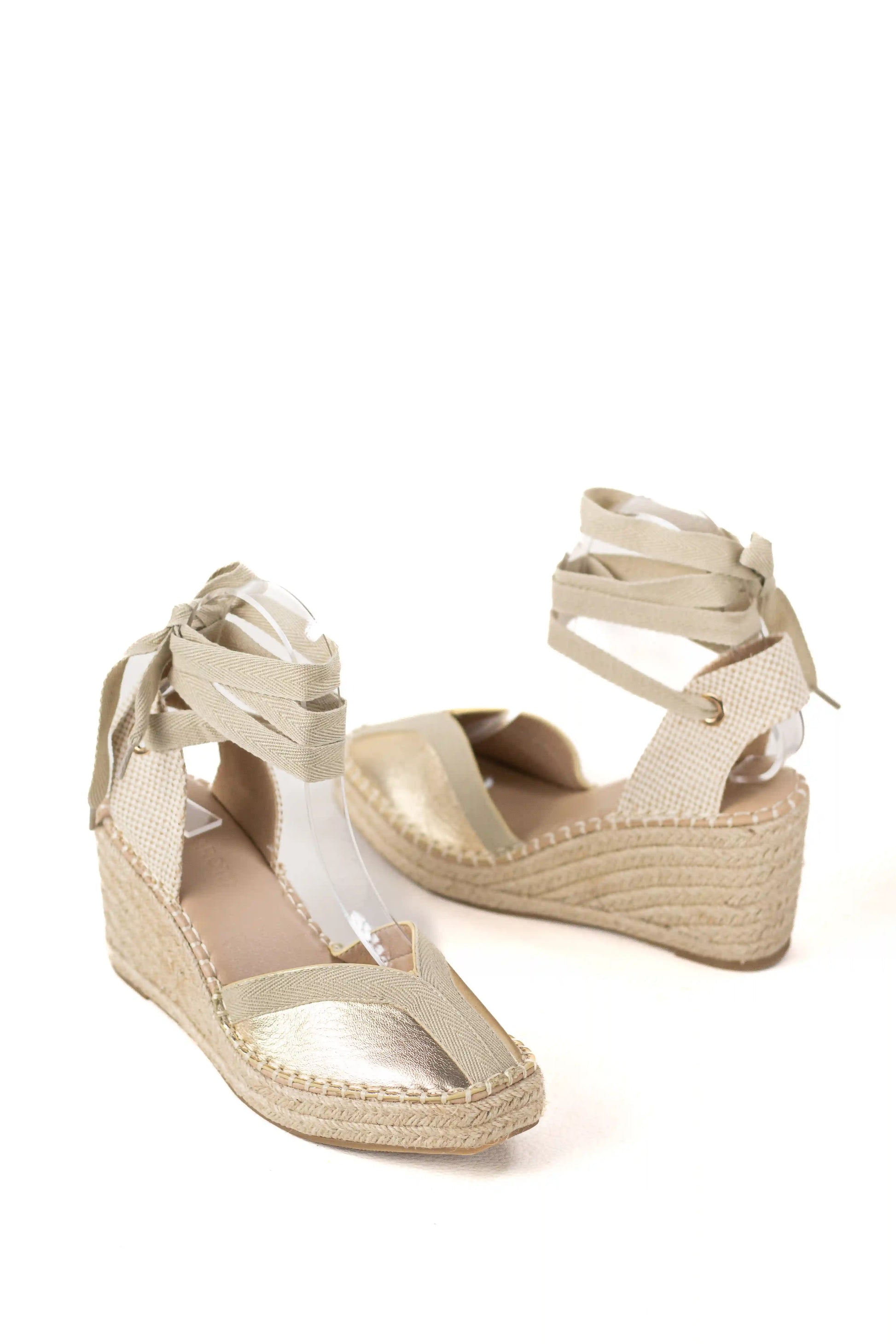 sandalias de cunas en yute suela antideslizante estilo alpargata y cintas al tobillo alpargatas color Doradas talla 38
