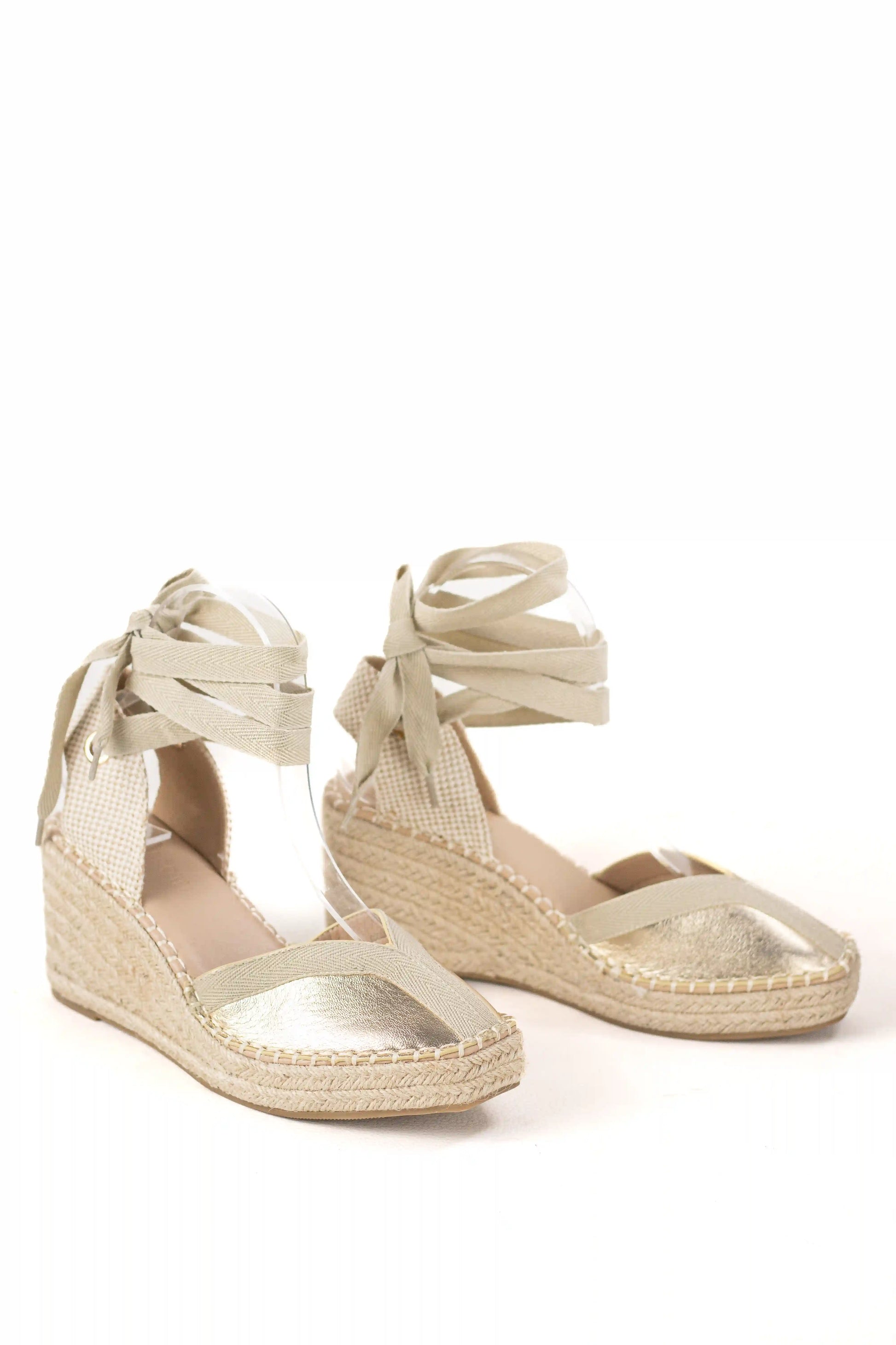sandalias de cunas en yute suela antideslizante estilo alpargata y cintas al tobillo alpargatas color Doradas talla 39