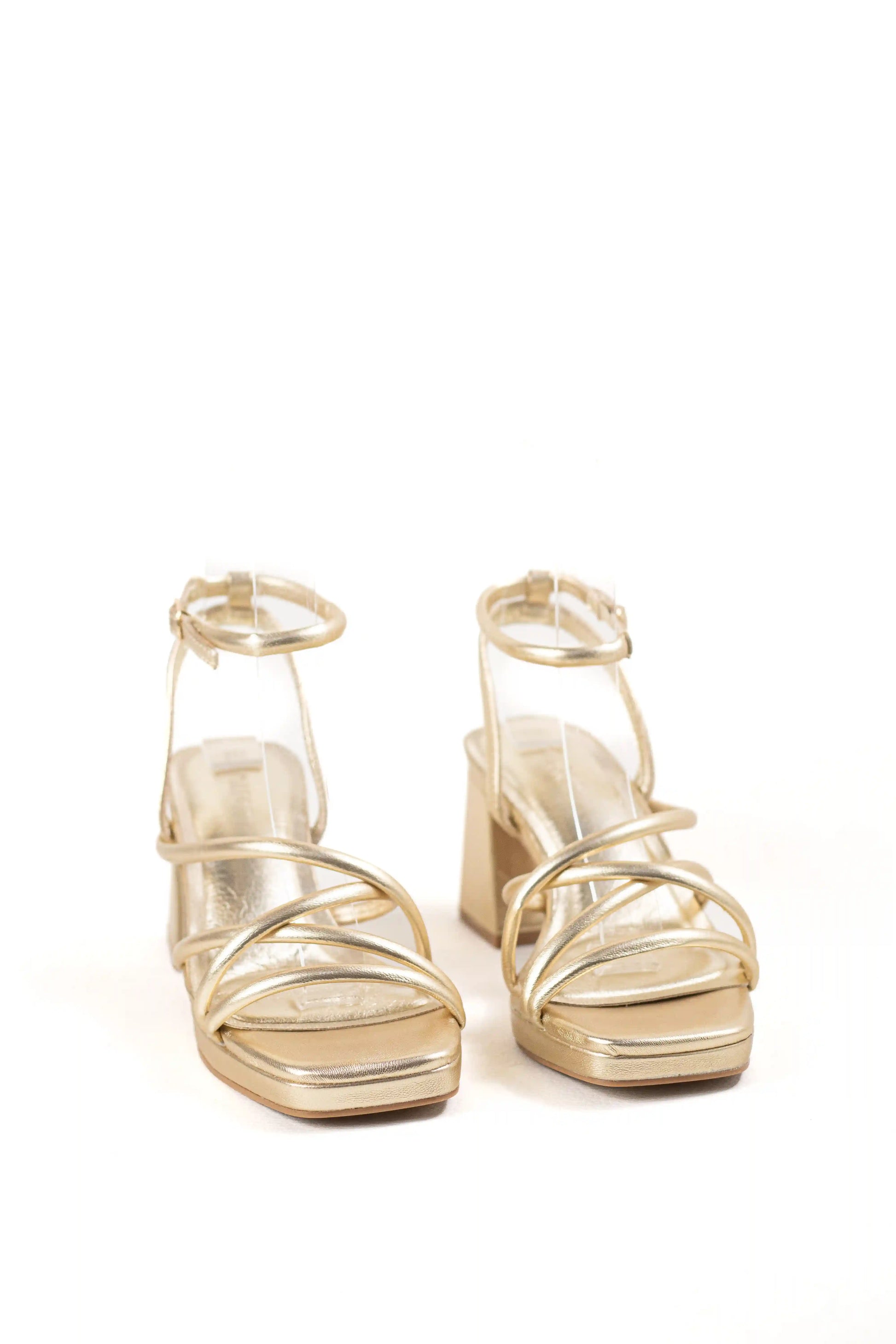 sandalias de tacon bloque con tiras finas y pulsera ajustable sandalias color Doradas talla 37