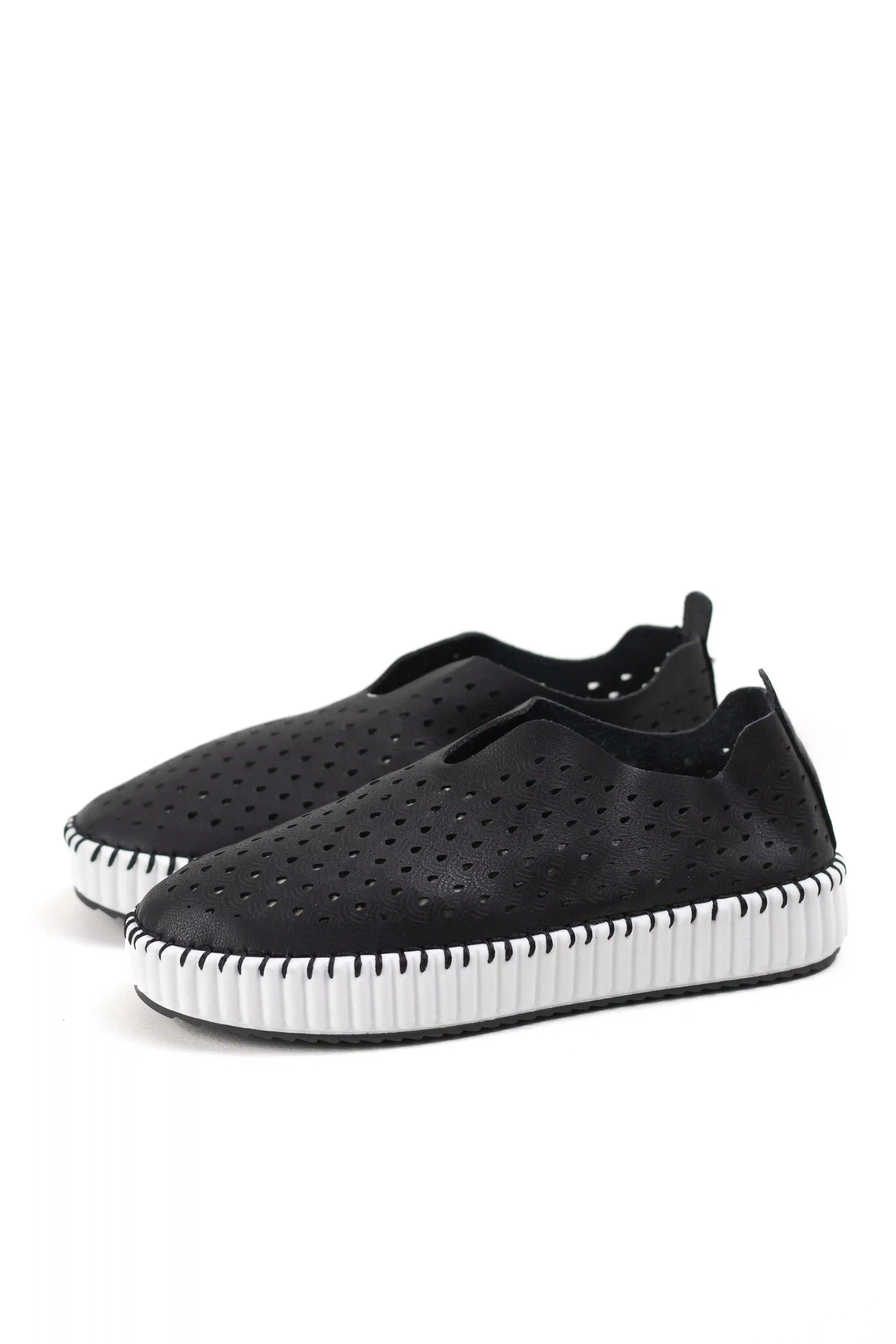 zapatillas slip on con diseno perforado y suela flexible comodidad casual diaria color Negras talla 36