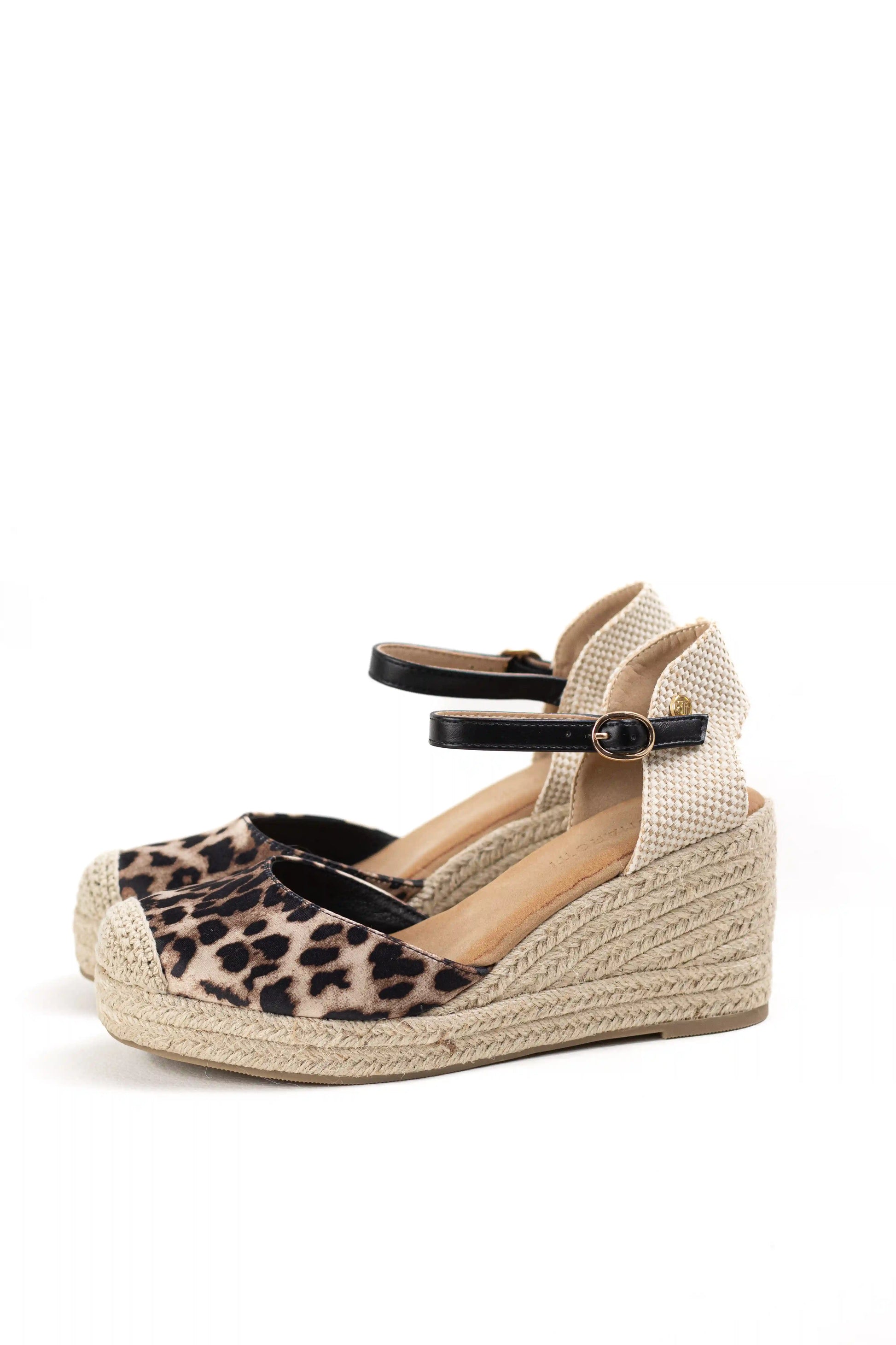 alpargatas doradas mujer de cunas altas de esparto con plataforma ligera con plantillas acolchadas color Negras enteras talla 36