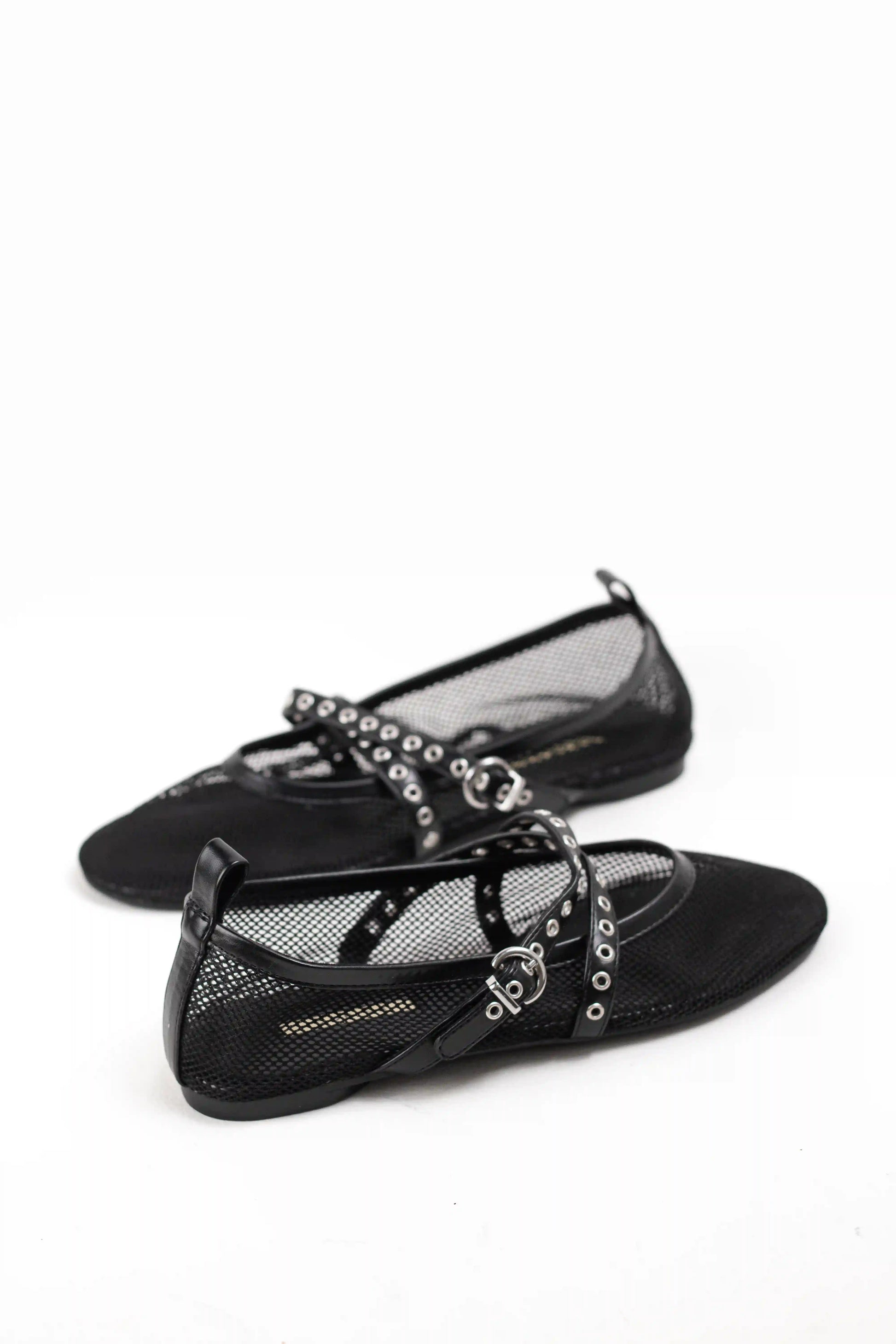 bailarinas de malla transpirable con tiras cruzadas y tachuelas color Negro talla 38