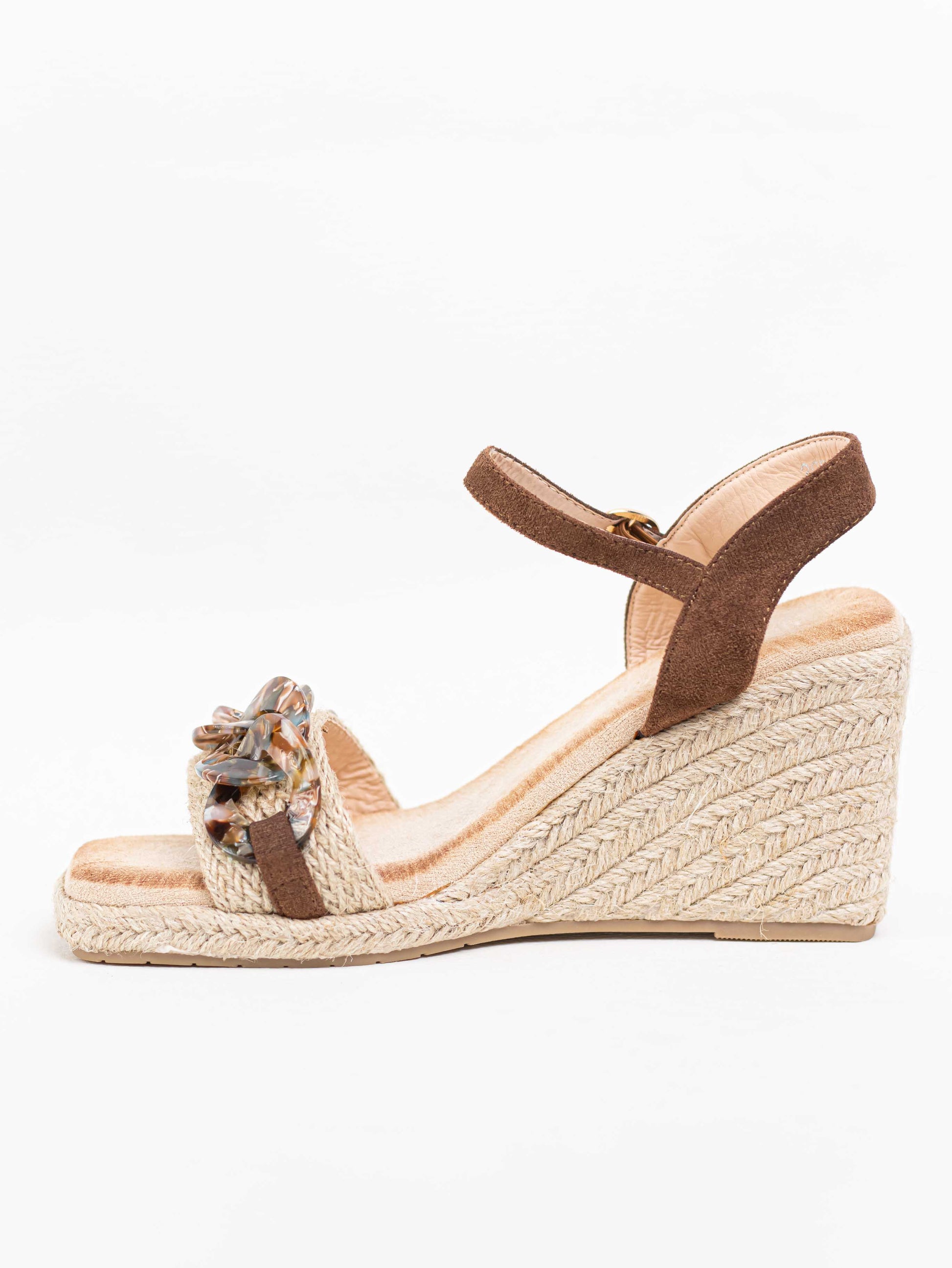 sandalias cunas con cadena carey