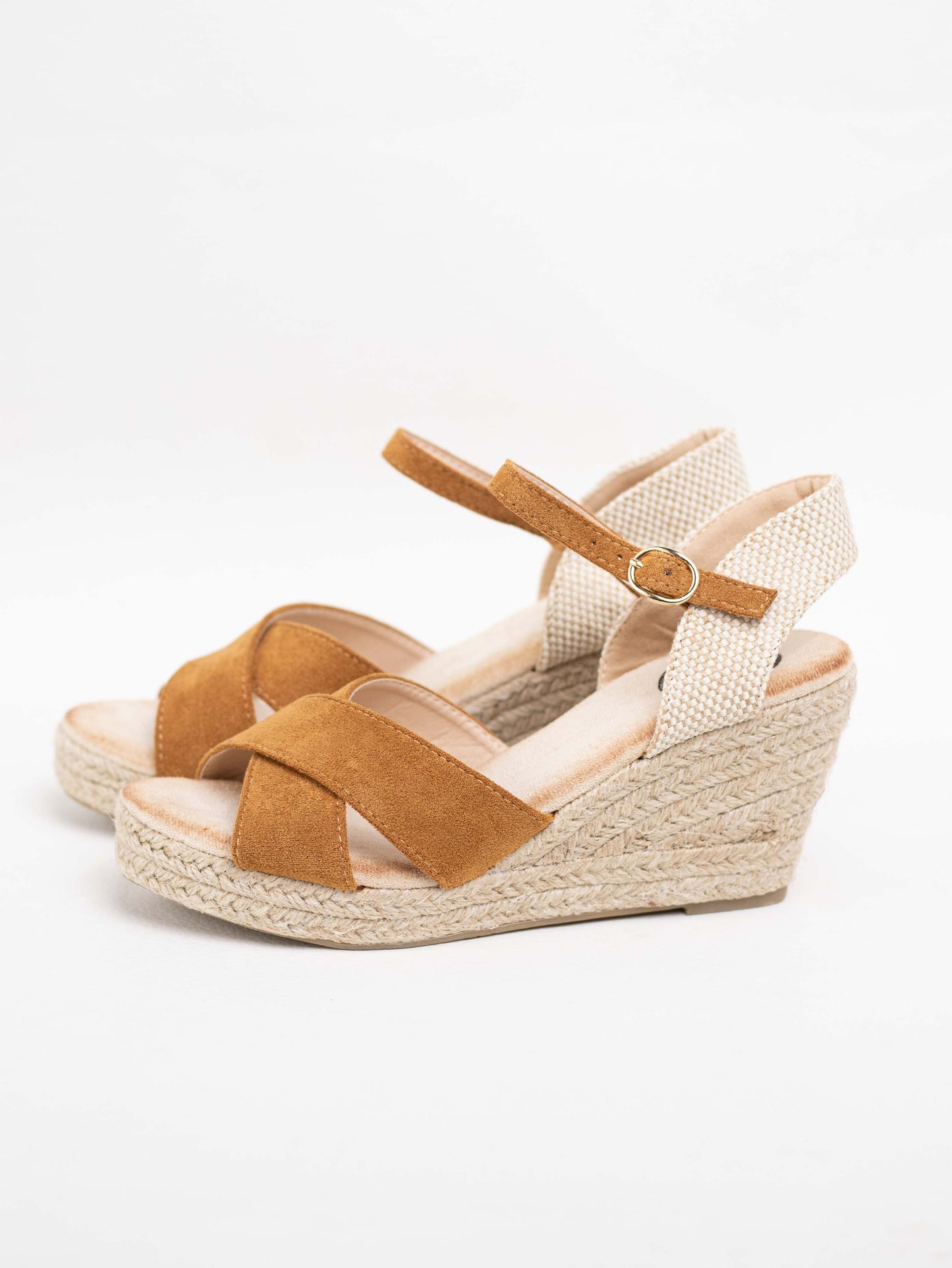 sandalias cunas esparto con tiras cruzadas Camel 36