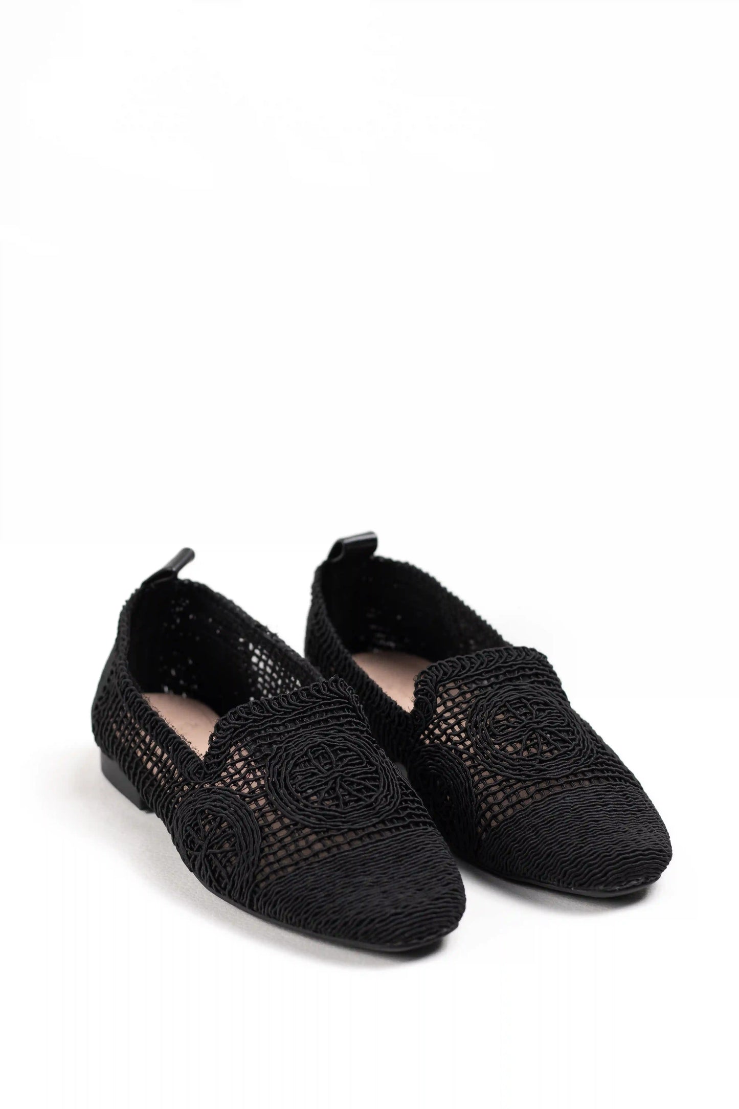 mocasines de malla calada con diseno artesanal y suela plana color Beige talla 41