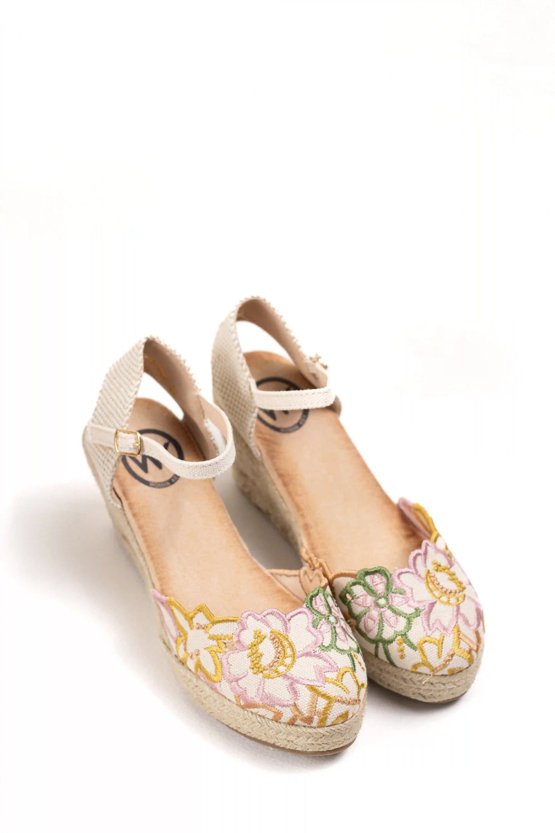 alpargatas cuna plataforma con bordado floral y plantilla acolchada color Rosa talla 37