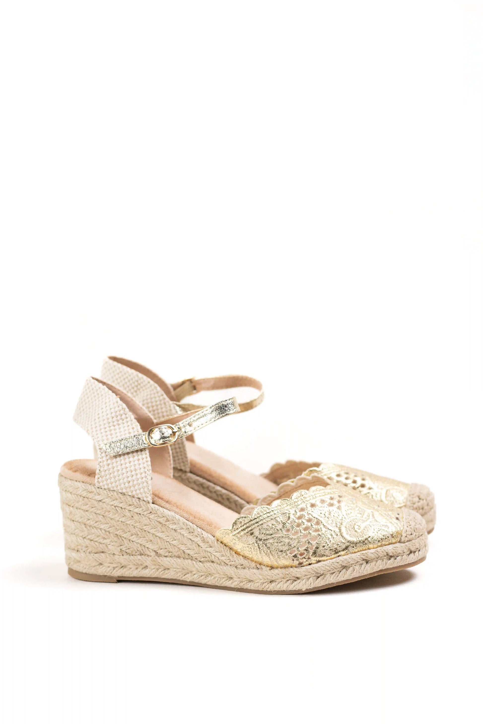 alpargatas cunas de esparto plataforma con encaje y pulsera ajustable color Dorado talla 38