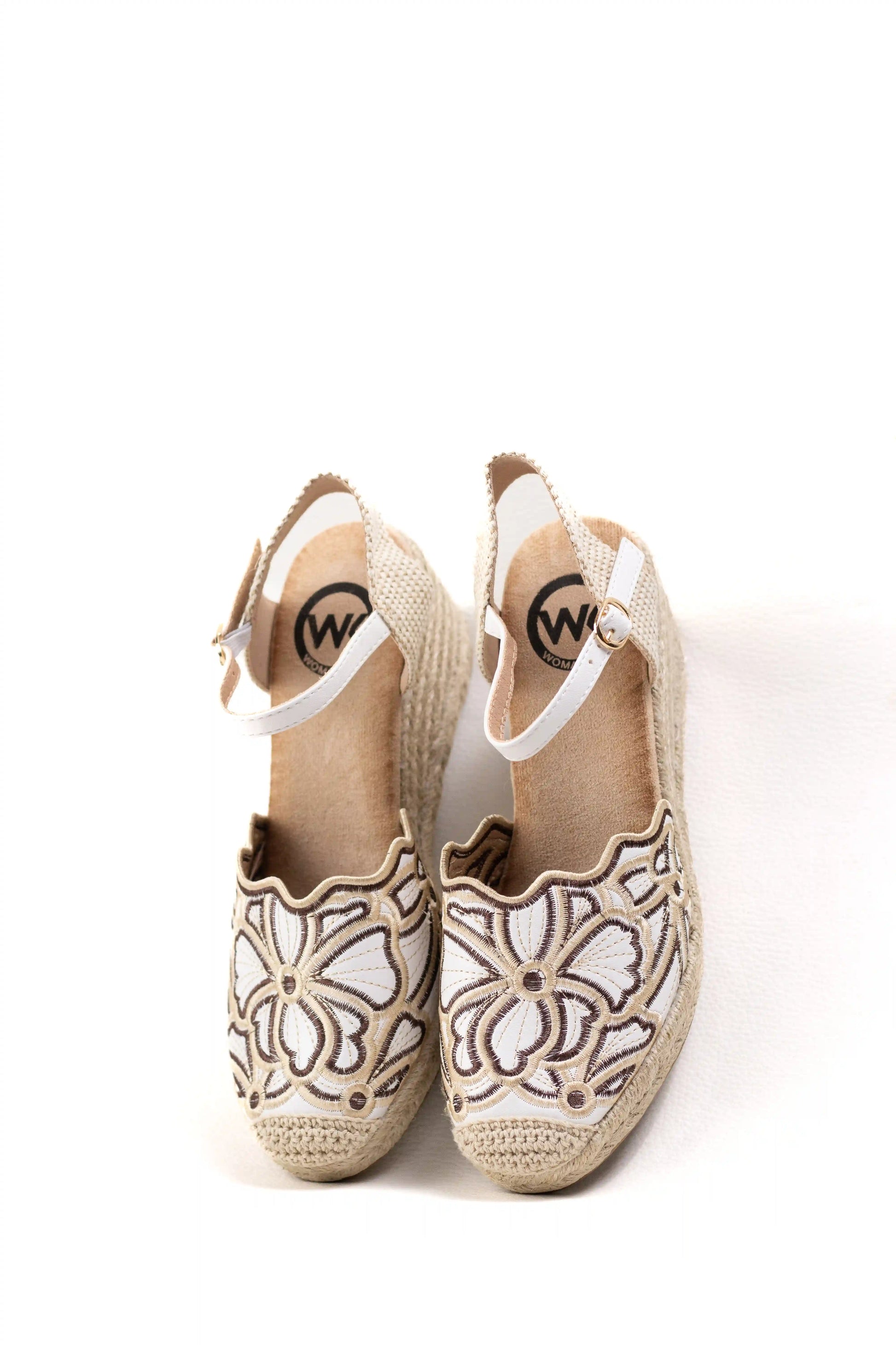 alpargatas cuna plataforma con bordado artesanal y plantilla acolchada color Blanco talla 37