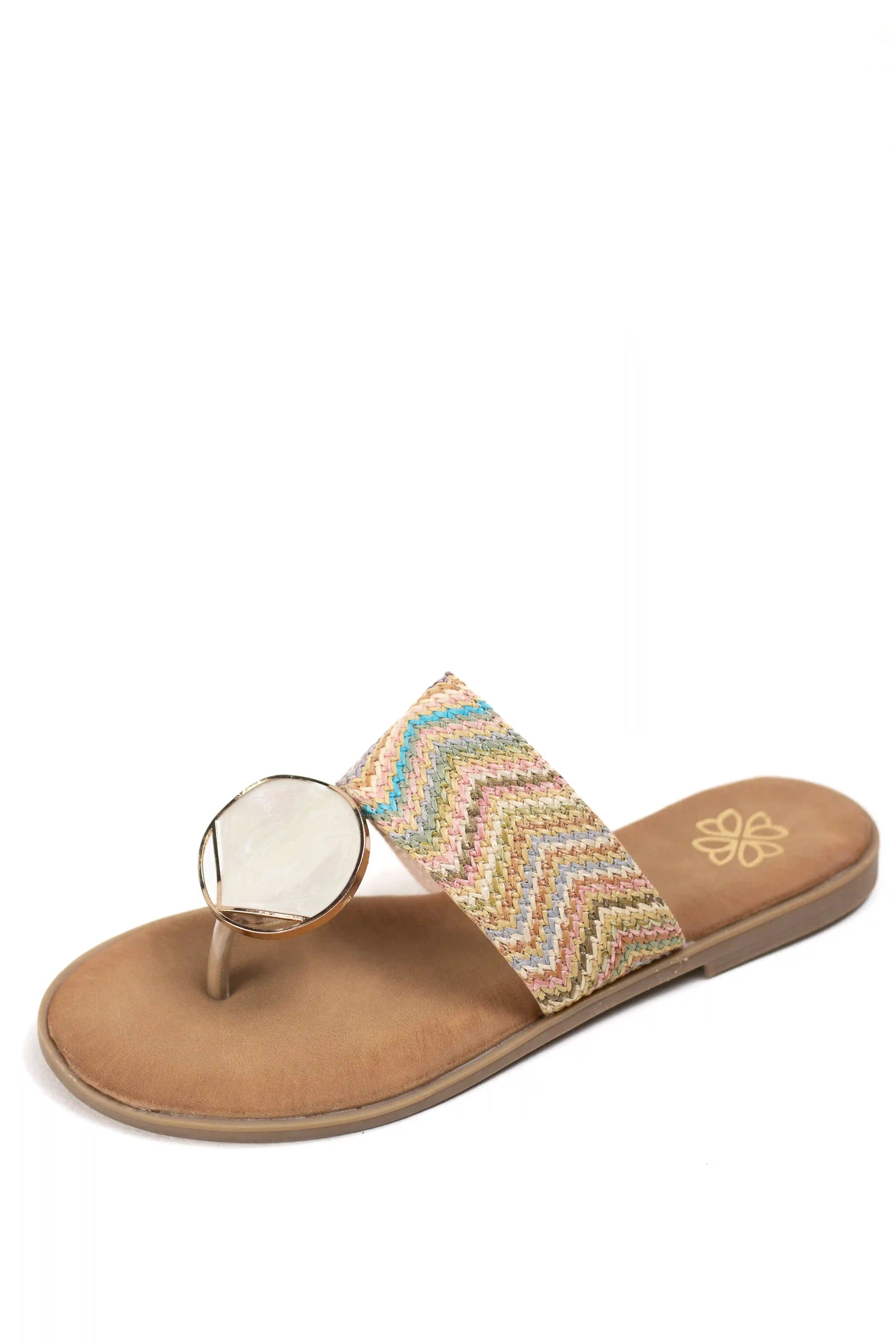 sandalias planas estilo boho con detalles de nacar y tejido multicolor color Rosa talla 40