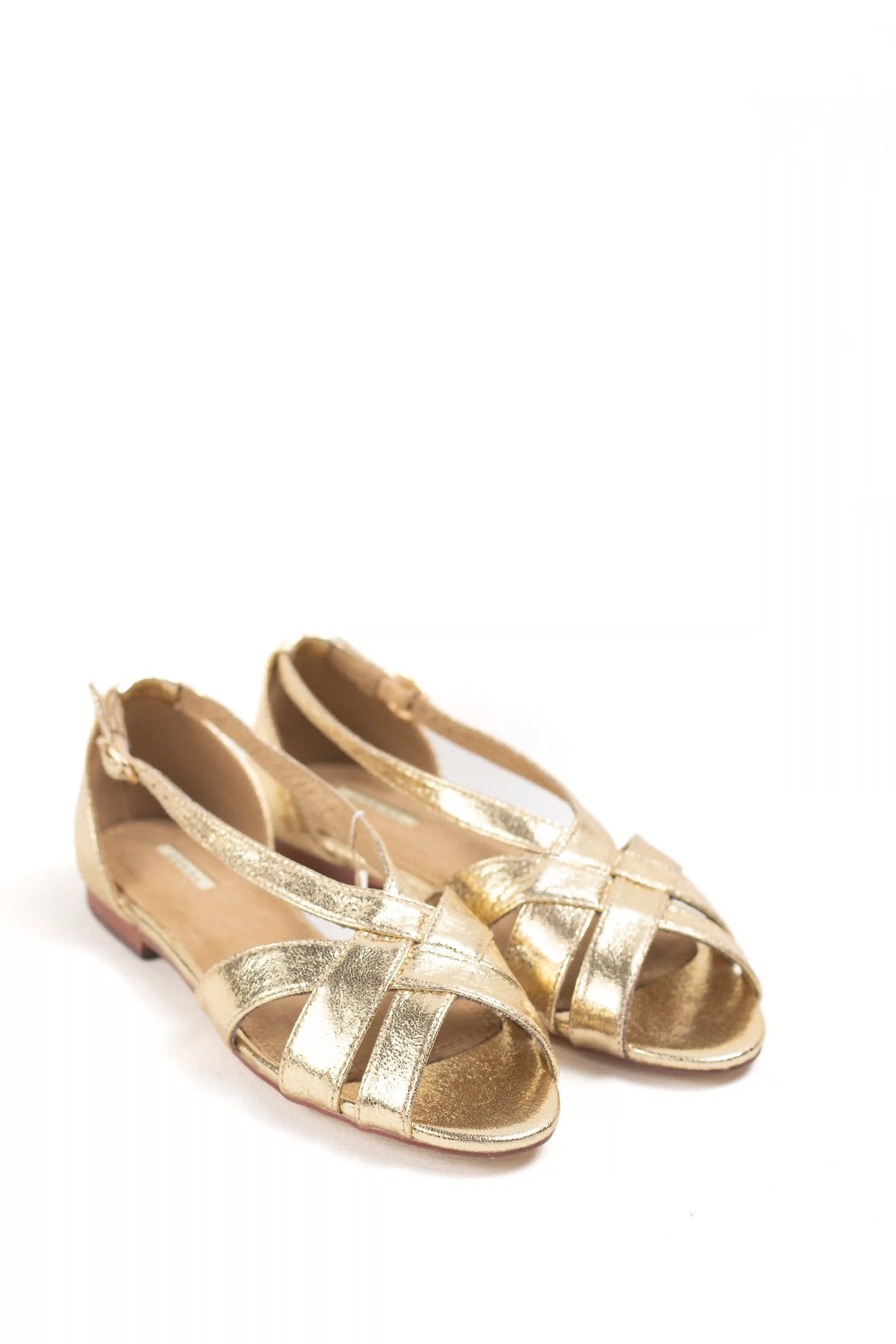 sandalias doradas planas con tiras cruzadas y acabado metalizado color Oro talla 38