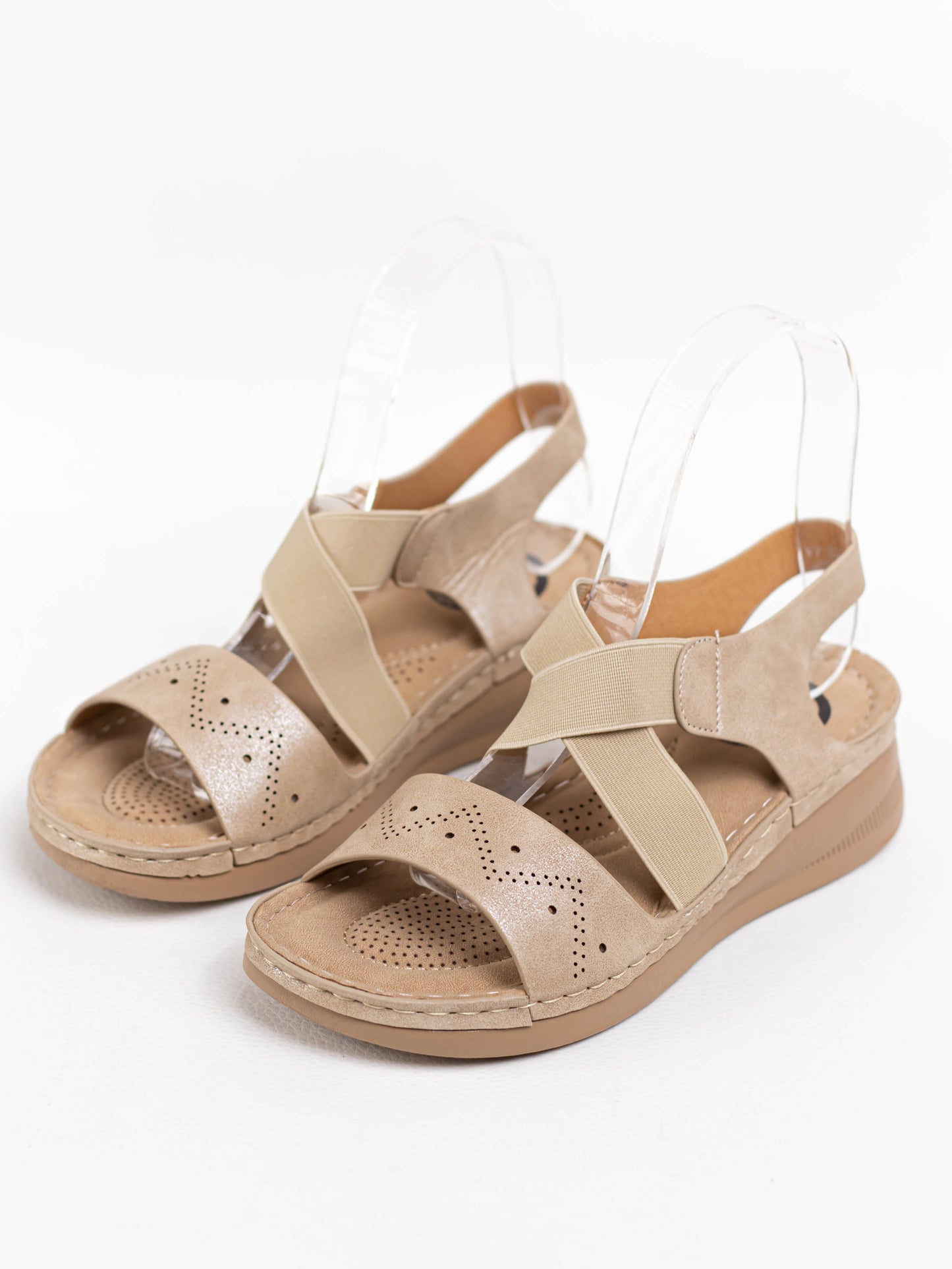 sandalias con elasticos con cuna Beige 39