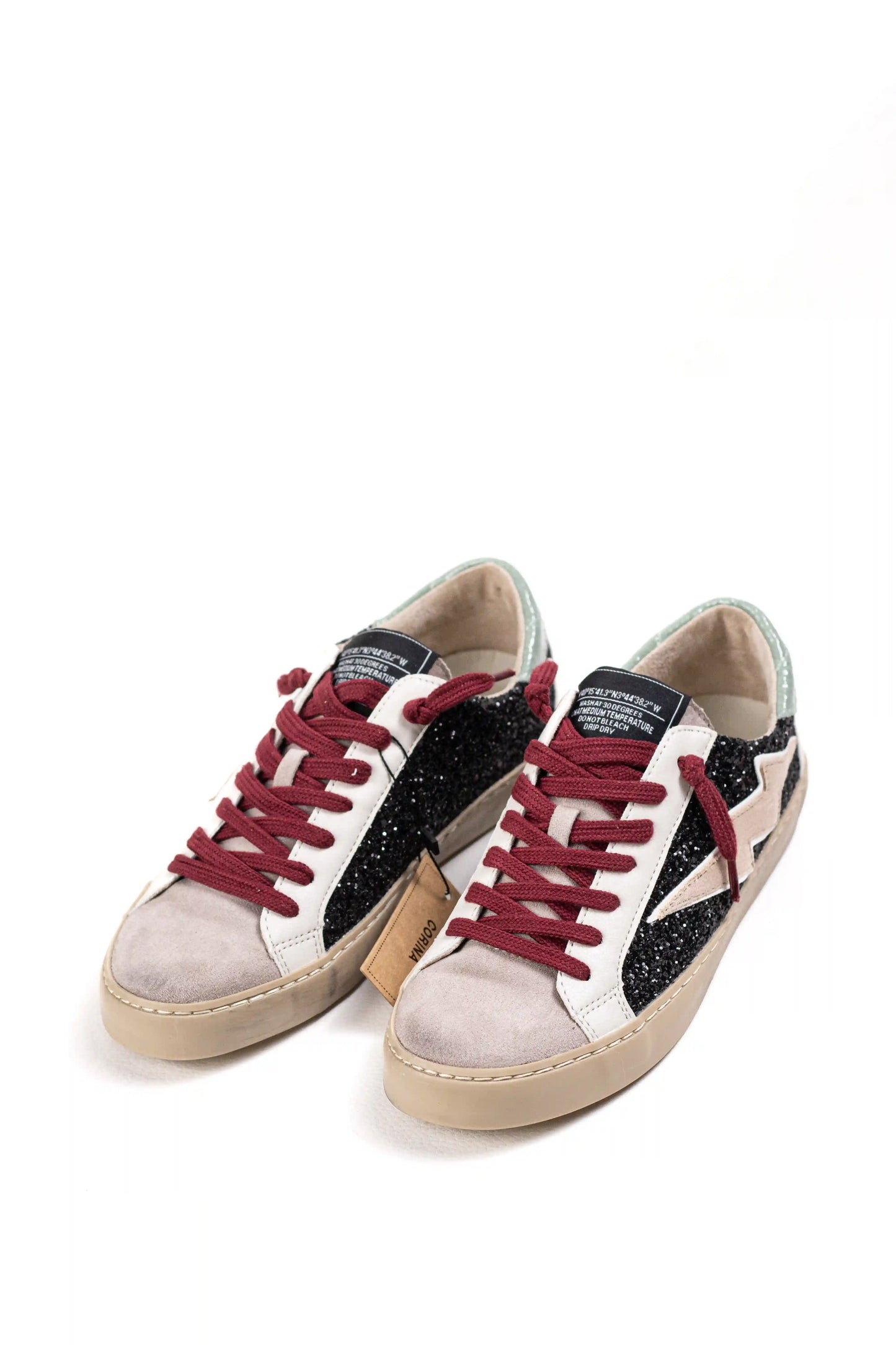 Zapatillas mujer casual urbanas con glitter, detalle rayo lateral y suela de goma cómoda para looks modernos Corina