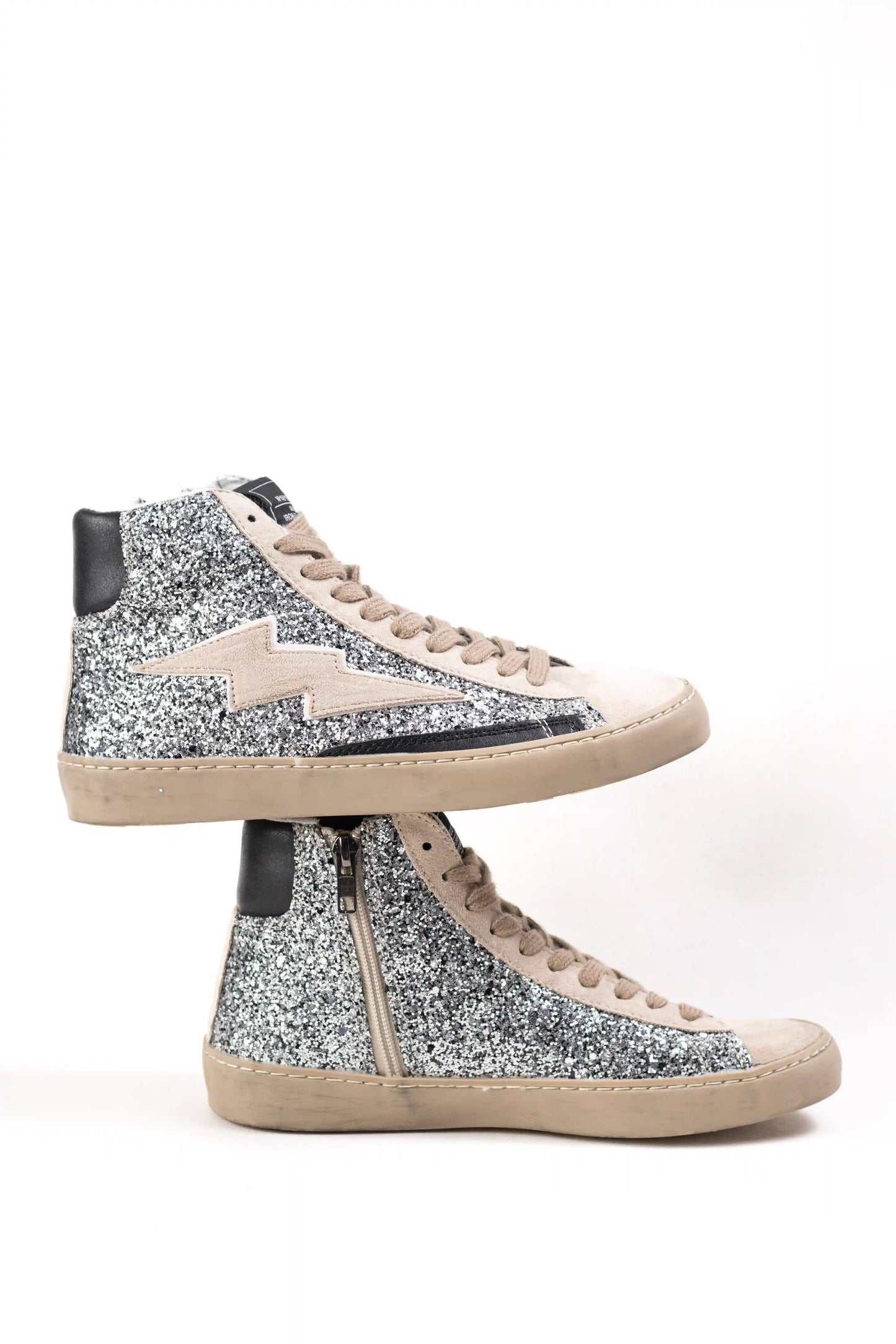 Zapatillas altas con glitter, detalle rayo lateral y suela de goma