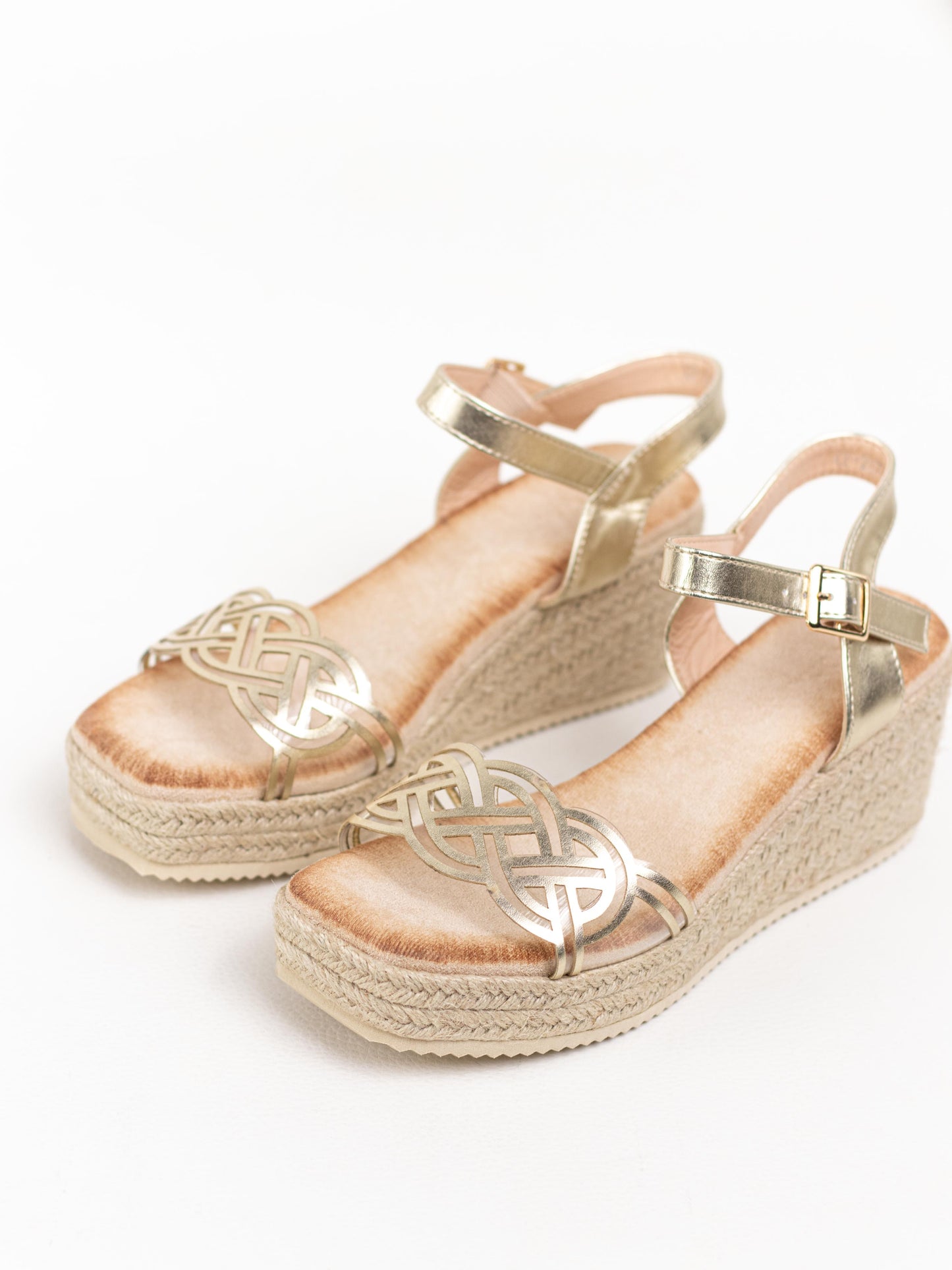 sandalias cunas pvc con hebilla Dorado 40