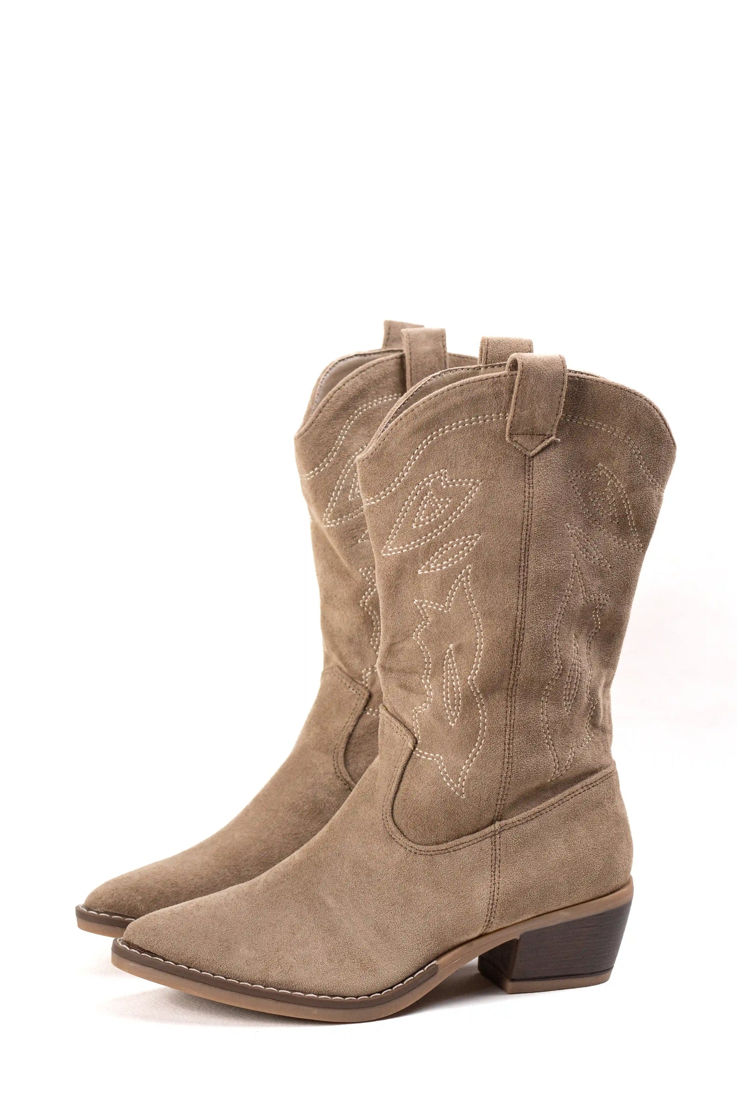 Botas camperas estilo cowboy de mujer con tacón bajo y bordados  western