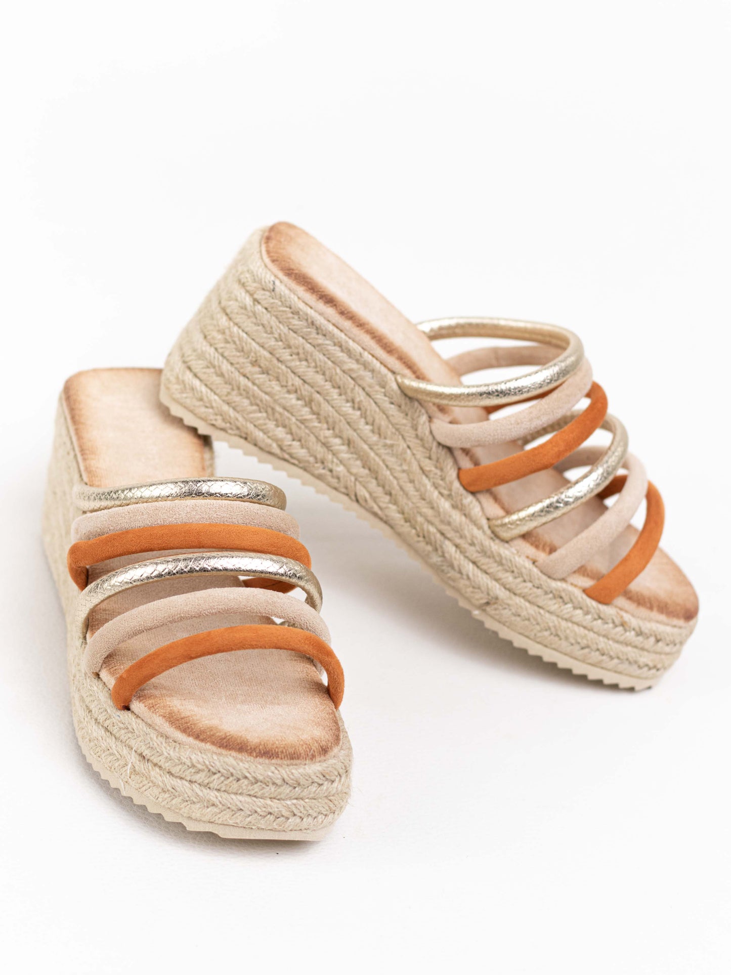 sandalias cunas plataforma yute con tiras multicolor Camel 38