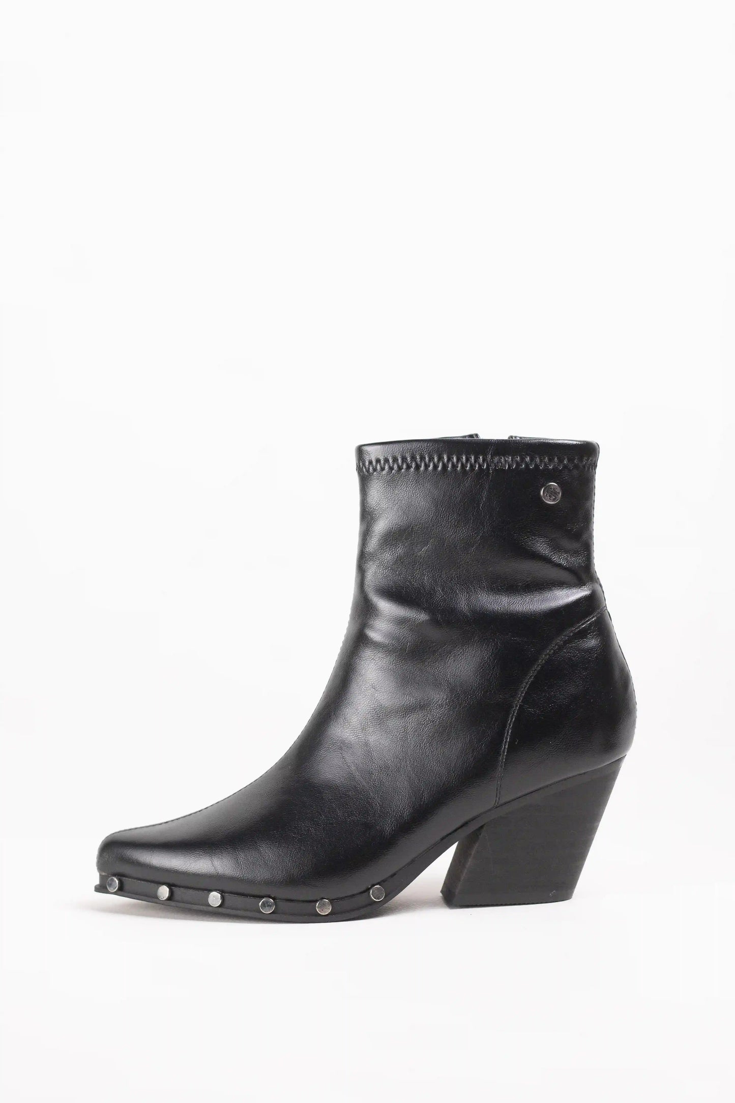 Botines cowboy mujer con tacón medio y tachuelas metálicas en piel sintética