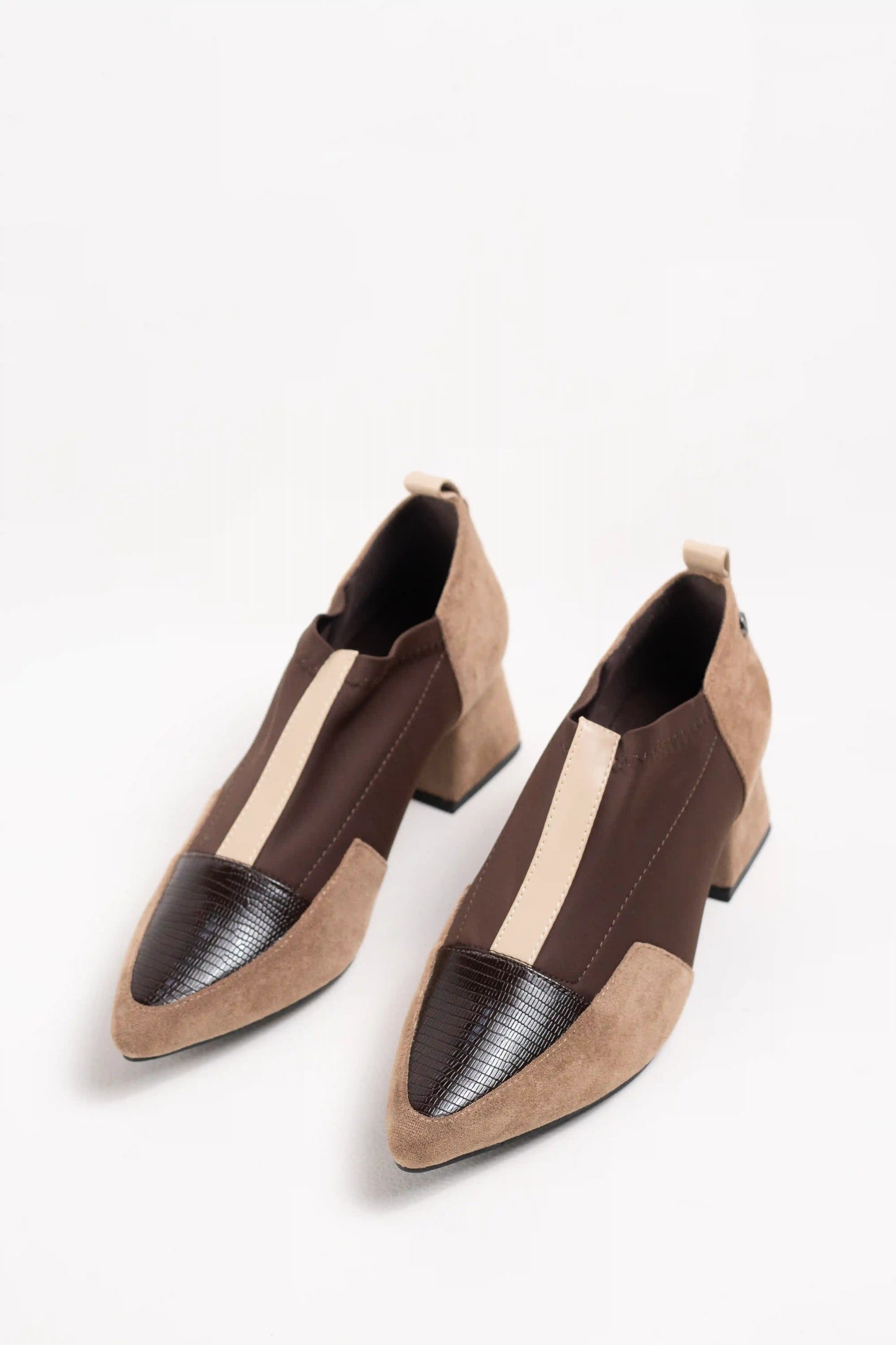 Botines de Tacón Medio con Contraste de Texturas y Punta Afilada