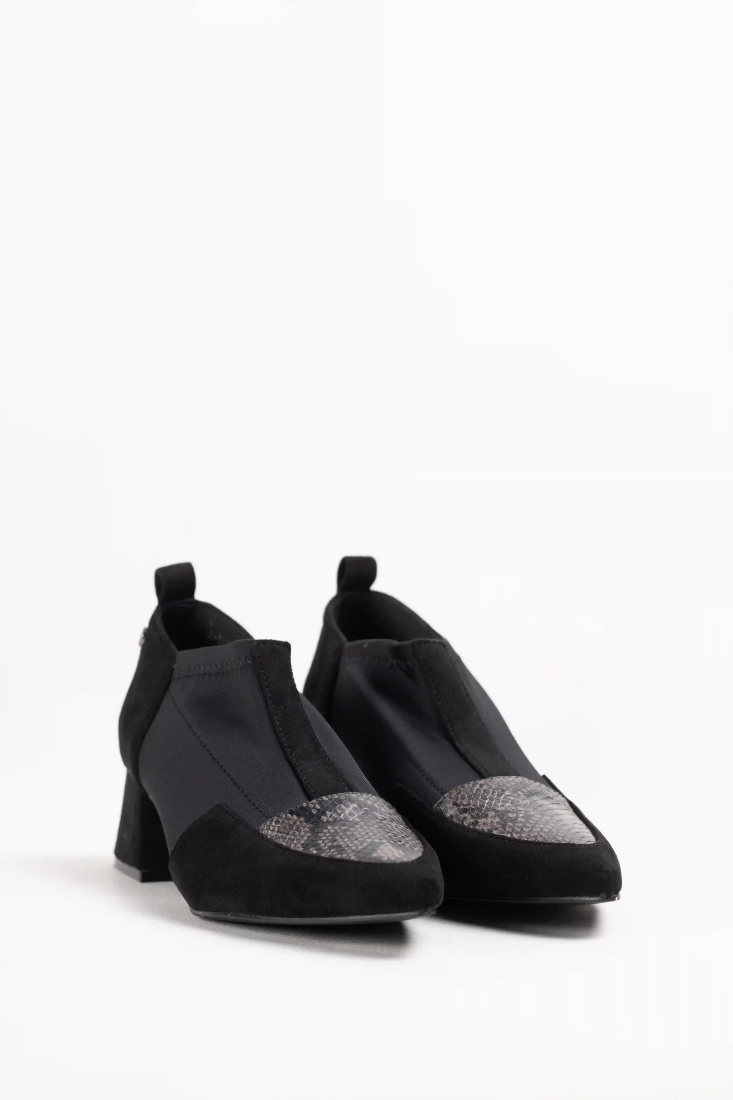 Botines de Tacón Medio con Contraste de Texturas y Punta Afilada