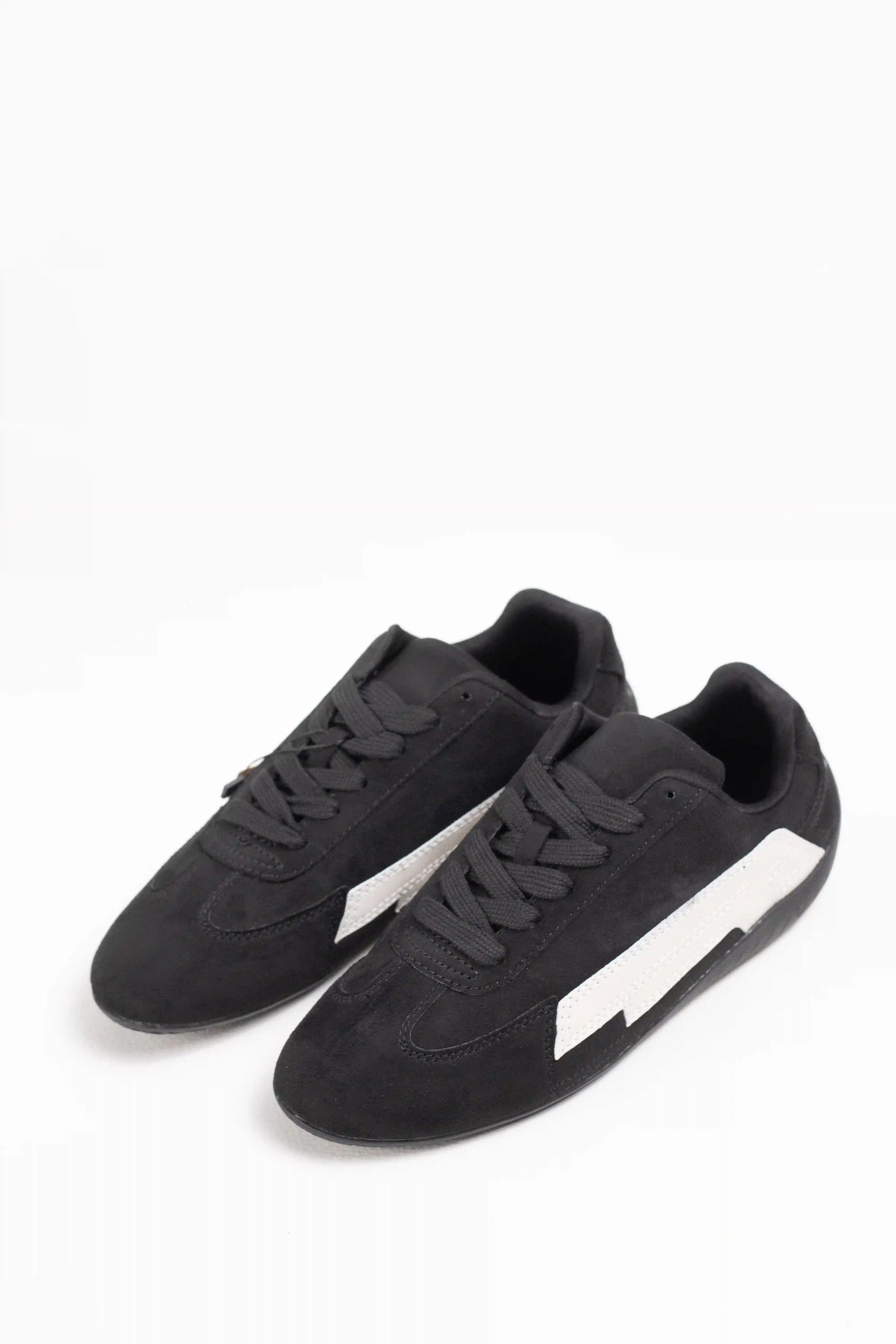 Zapatillas Deportivas de Ante con Detalles de Contraste y Suela Antideslizante