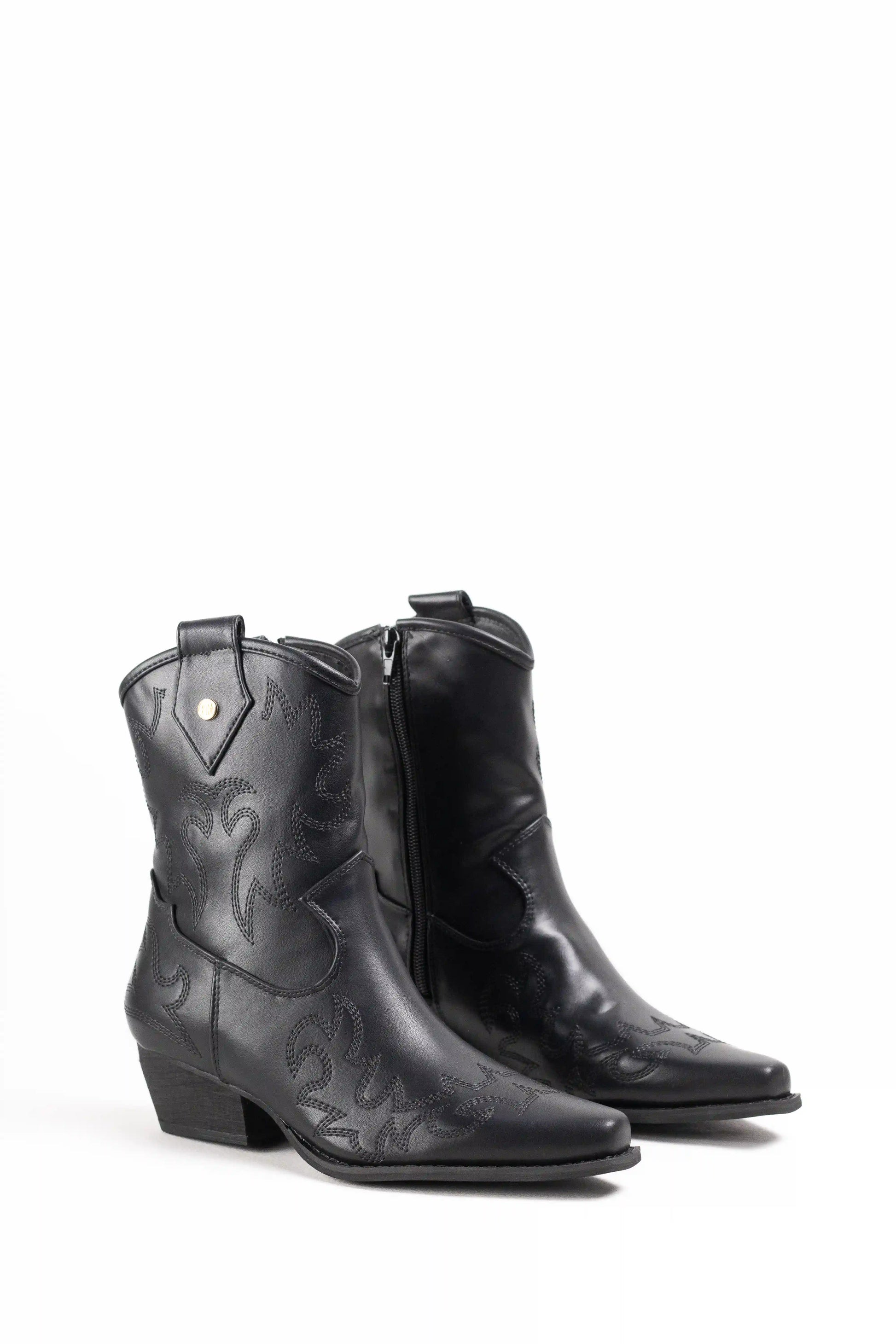 botines cowboy de serraje con bordados y tacon cubano Negro 40