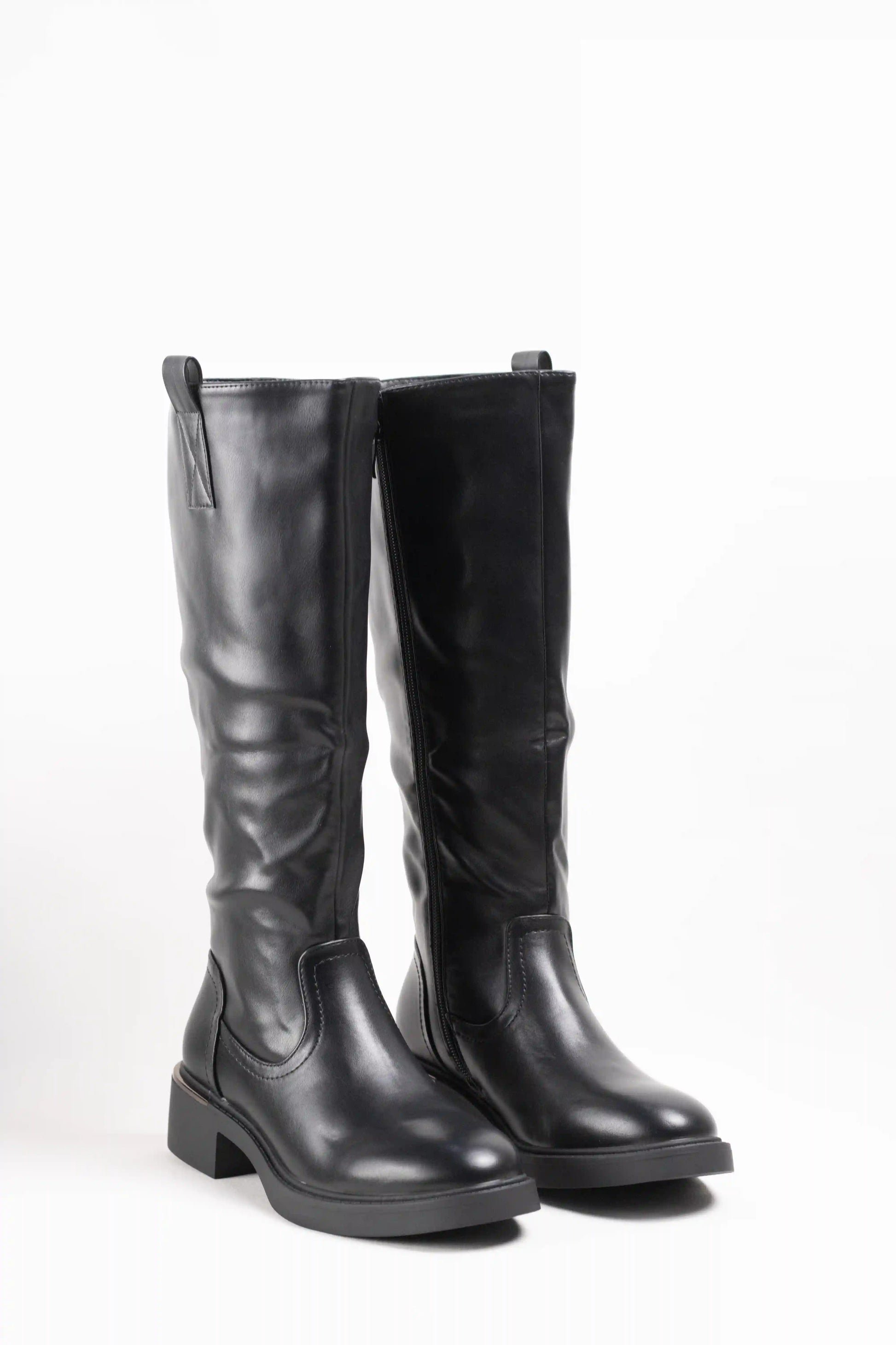 bota alta marron oscuro de piel sintetica con suela track y tacon bajo Negro 38