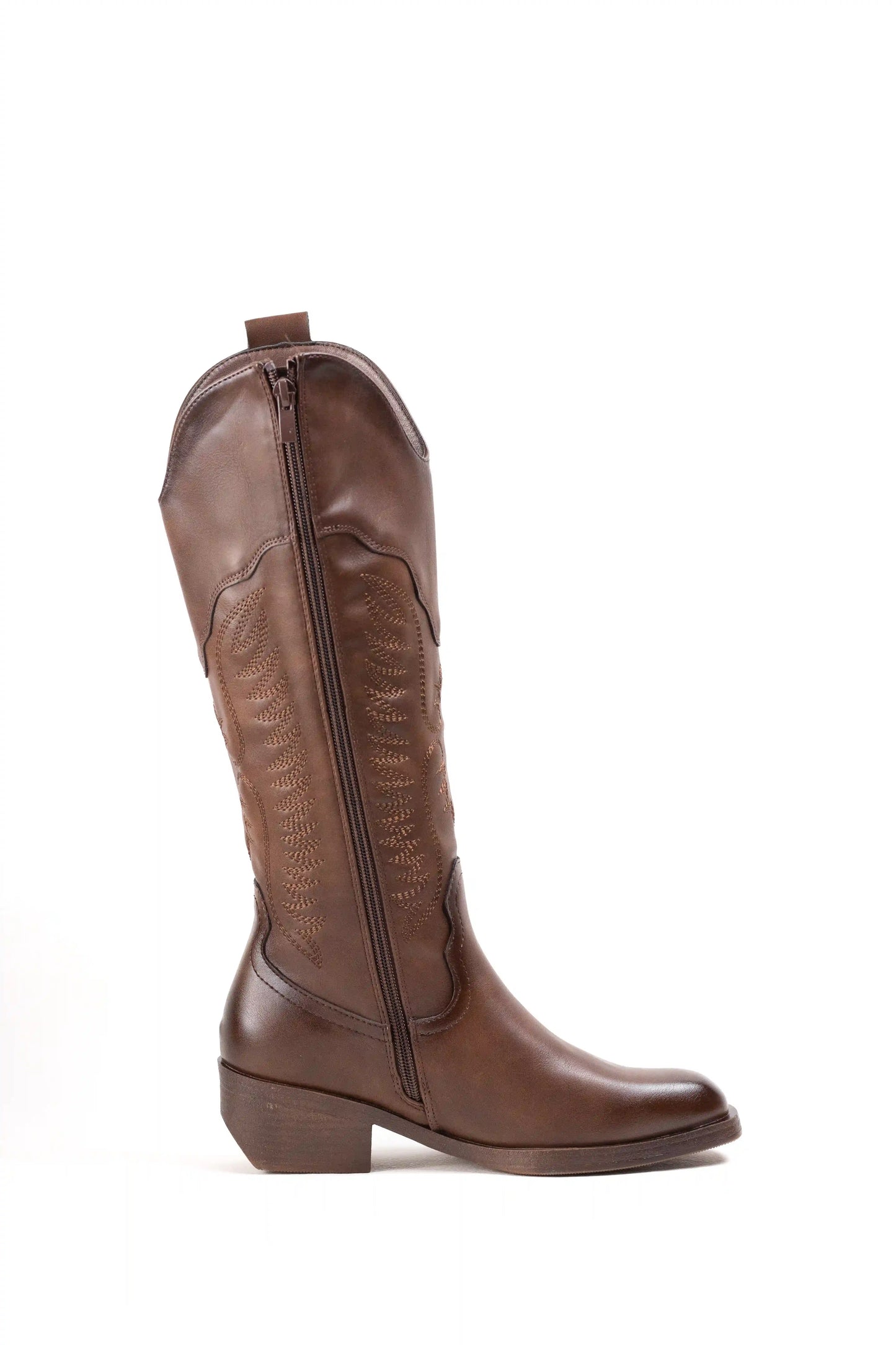 Botas cowboy mujer clásicas con tacón medio y bordado