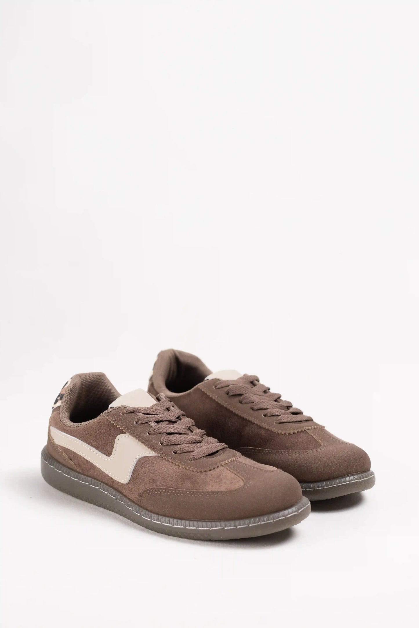 Zapatilla urbana mujer detalle animal print y suela antideslizante