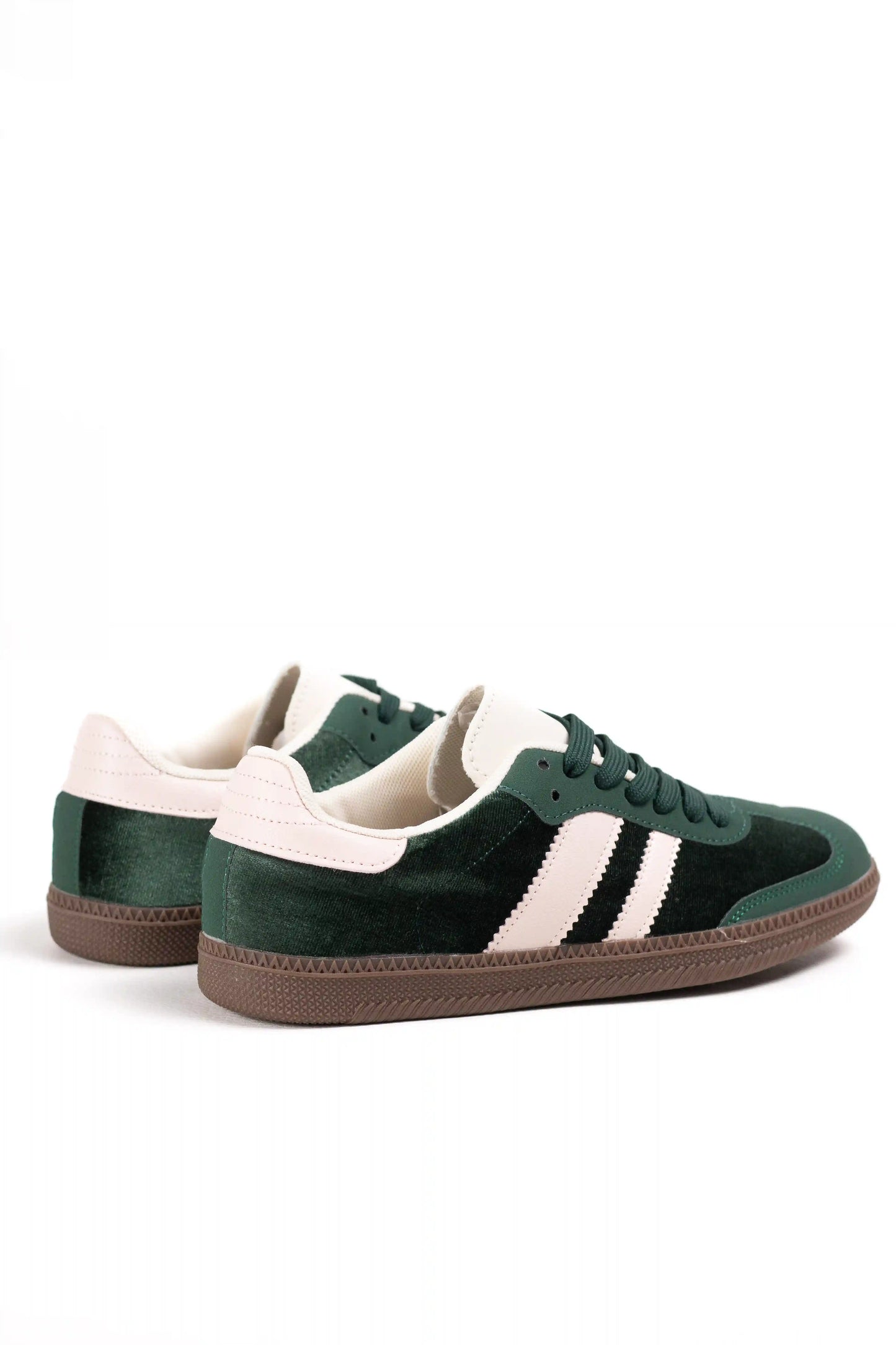 Zapatillas estilo retro detalle terciopelo con suela antideslizante