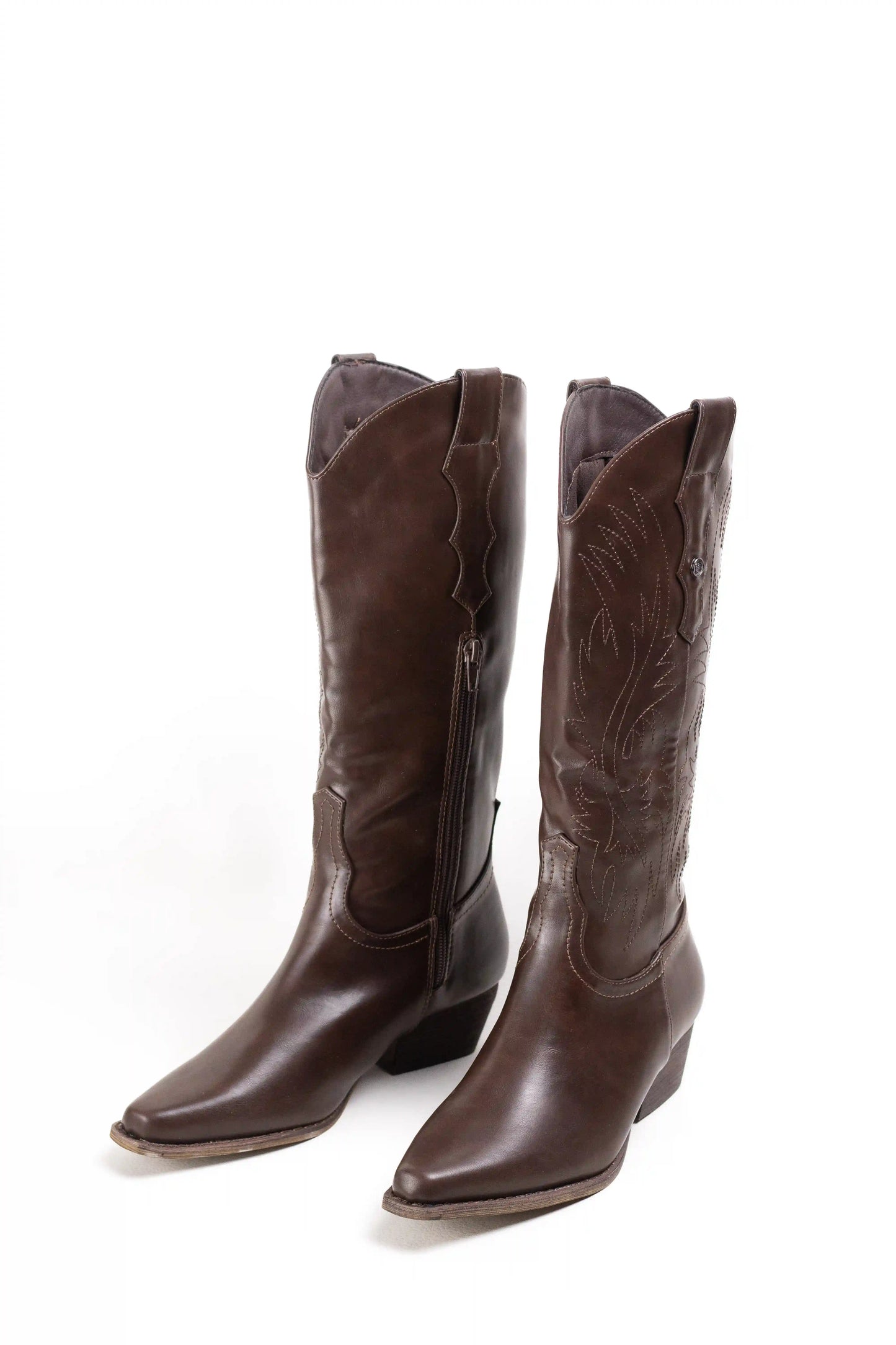 botas cowboy mujer con tacon bajo y cremallera estilo camperas western Coffee 37