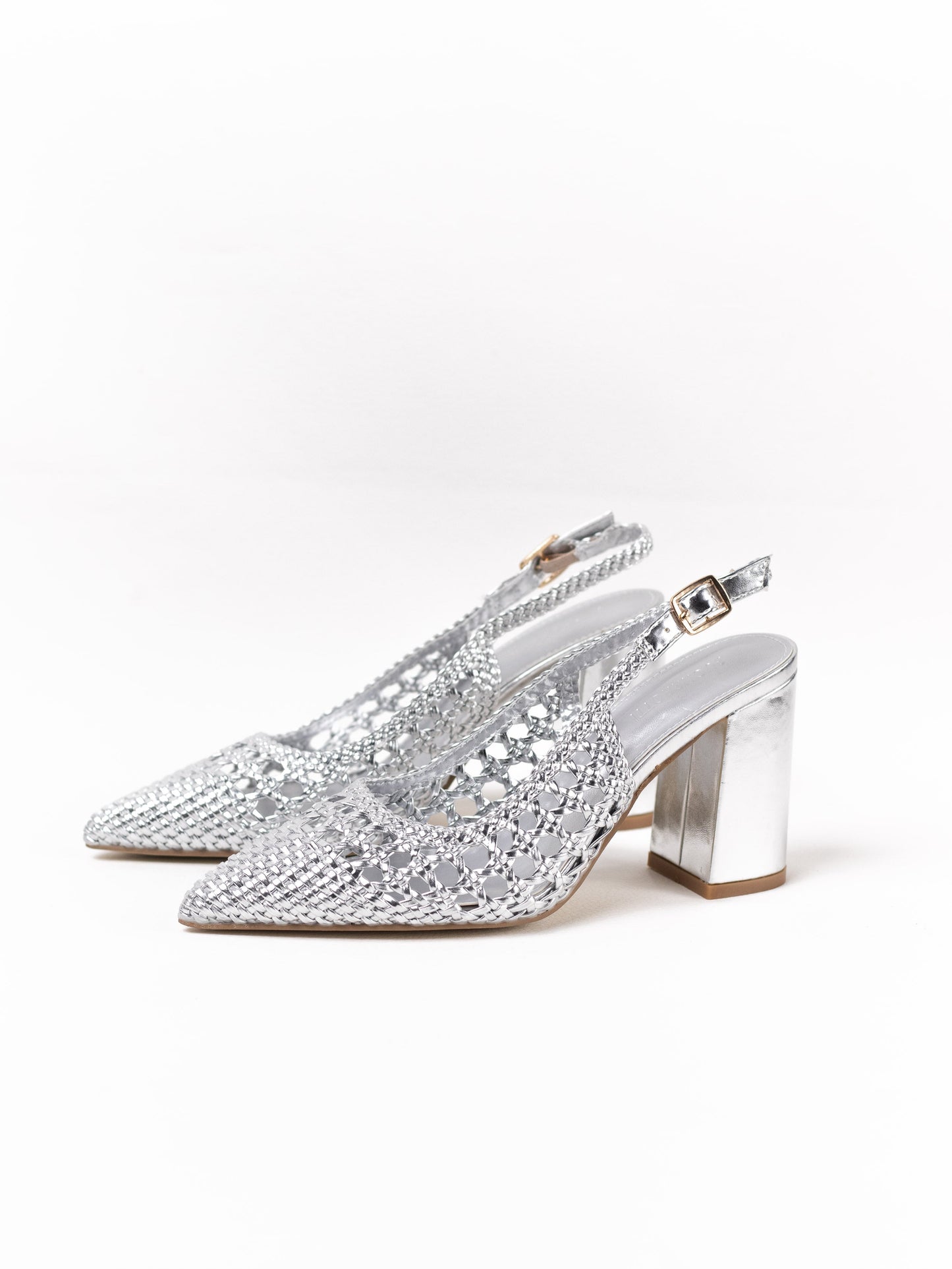 zapatos de tacon ancho diseno trenzadao Plateado 38