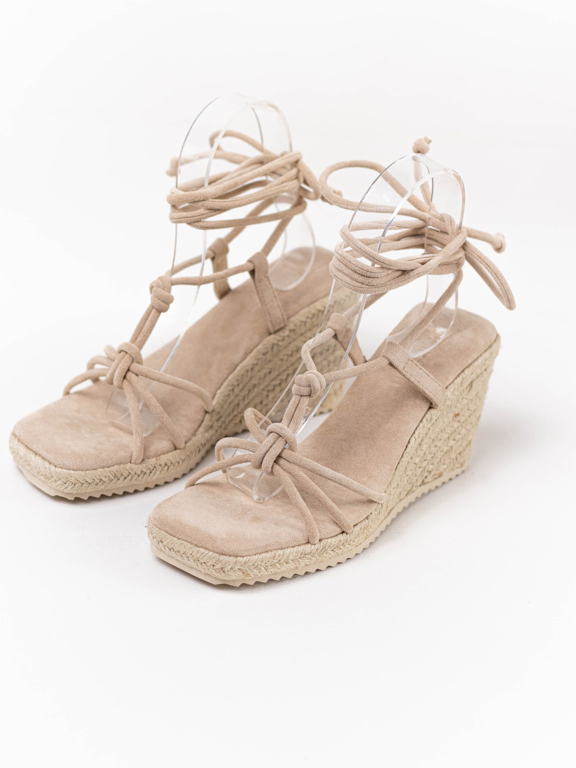 sandaliasestilo alpargatas con cuna y tiras anudadas al tobillo BEIGE 39