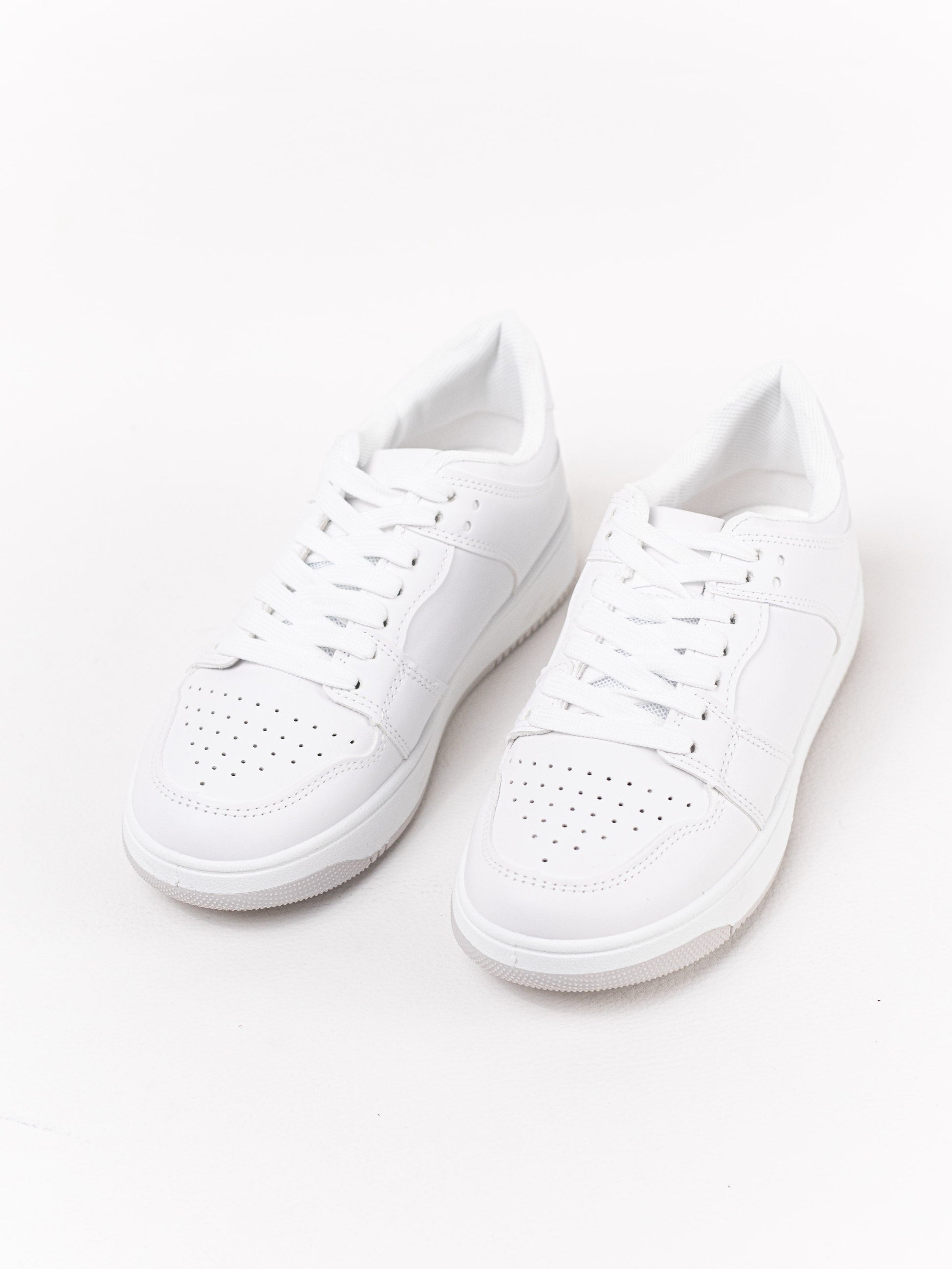 zapatillas de deporte blancas
