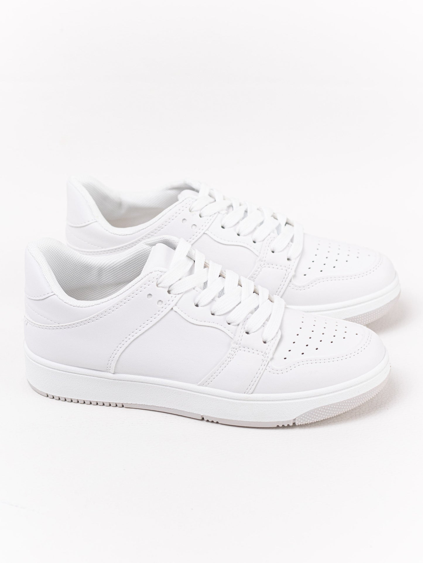 zapatillas de deporte blancas