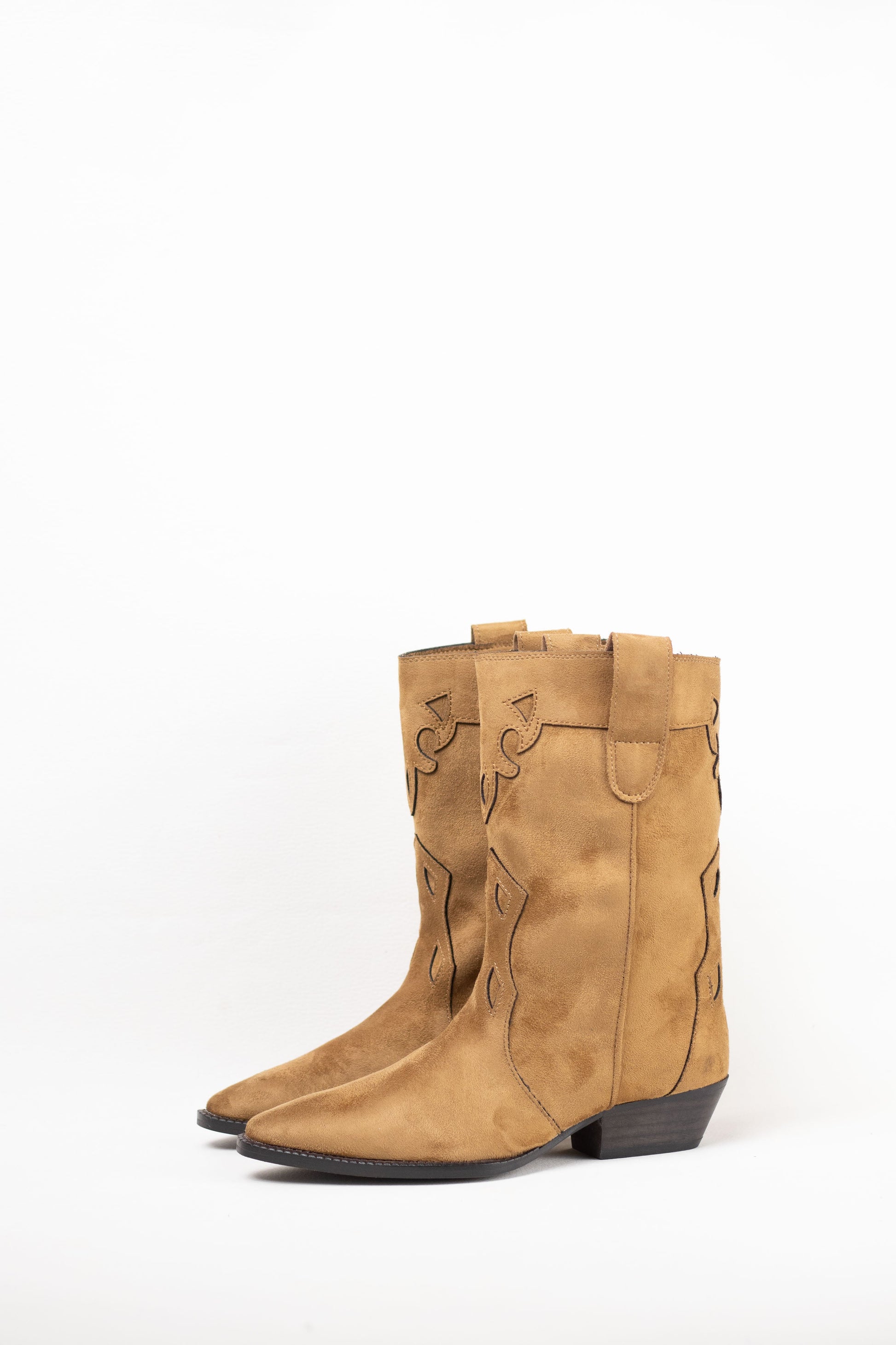 botas cowboy mujer combinadas con tacon bajo Camel 36