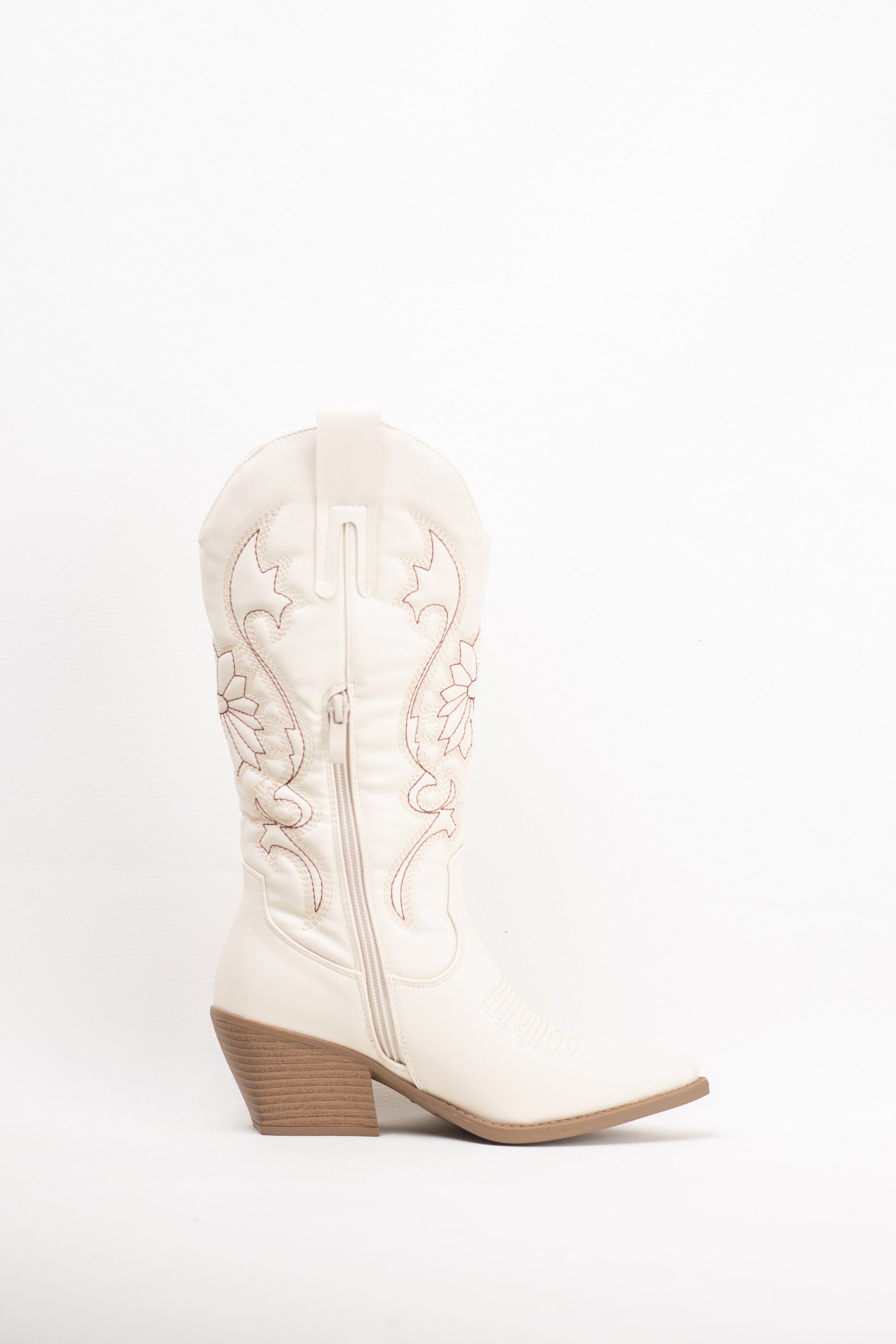 botas cowboy camperas con costuras en contraste con tacon gordo 2 Beige 40