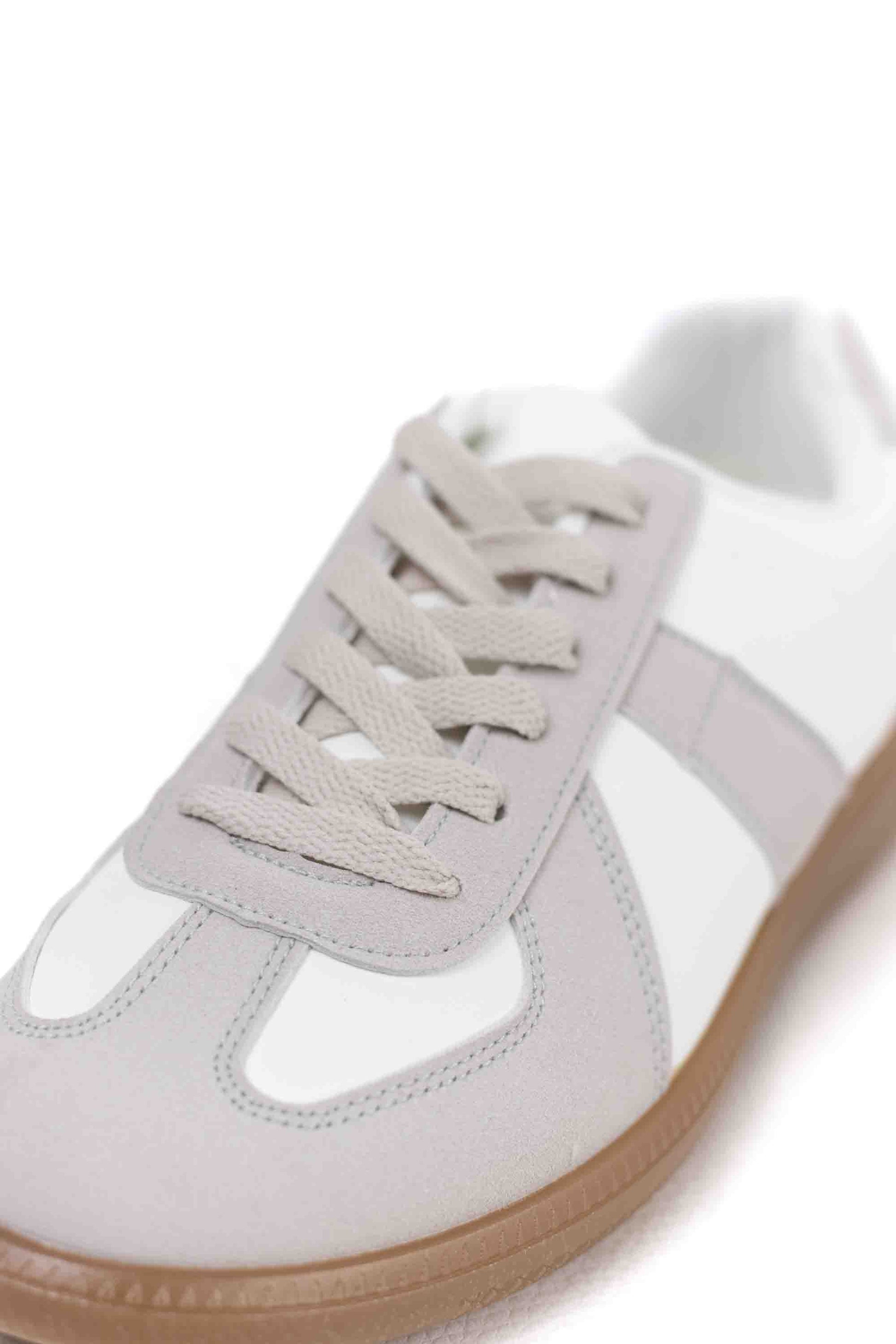 zapatillas retro mujer con cordones 1