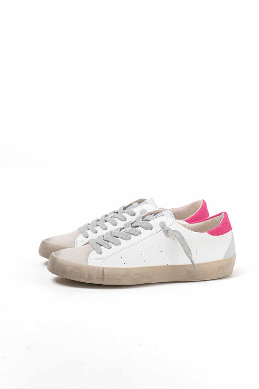 zapatilla deportiva estilo retro en combinacion de materiales Lima 41