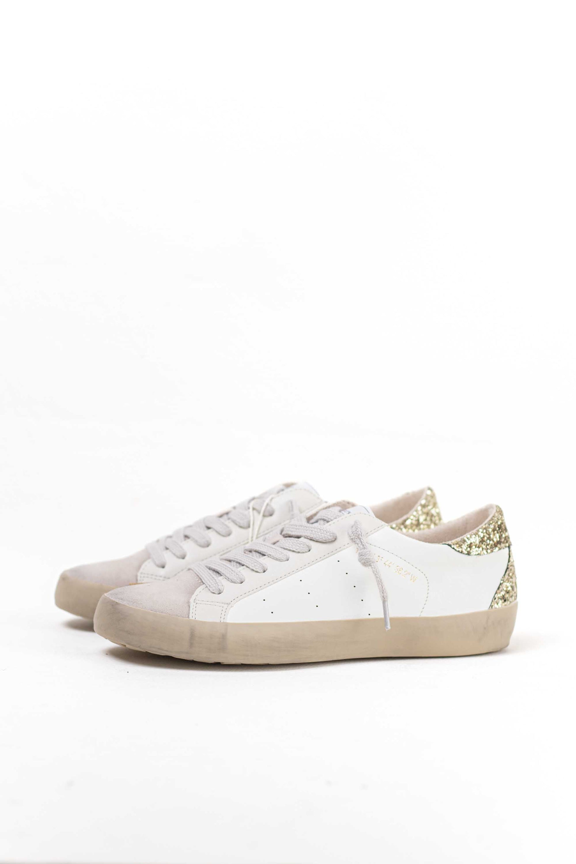 zapatilla deportiva estilo retro en combinacion de materiales Oro 36